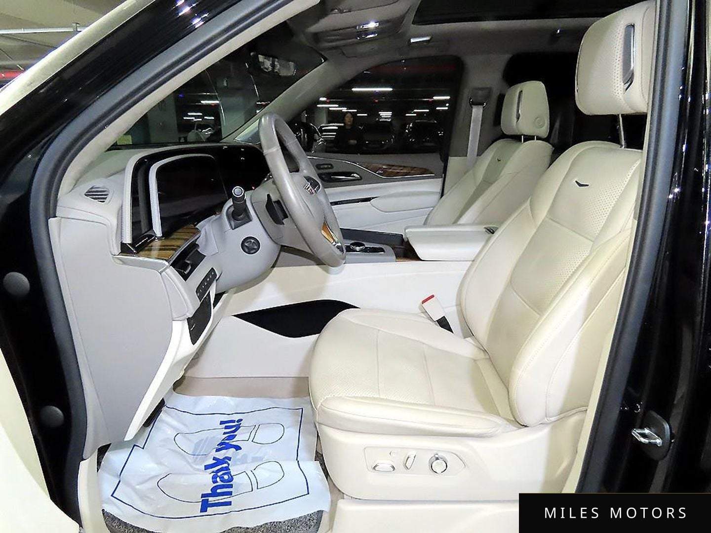 Cadillac Escalade 2022 — миниатюра 9