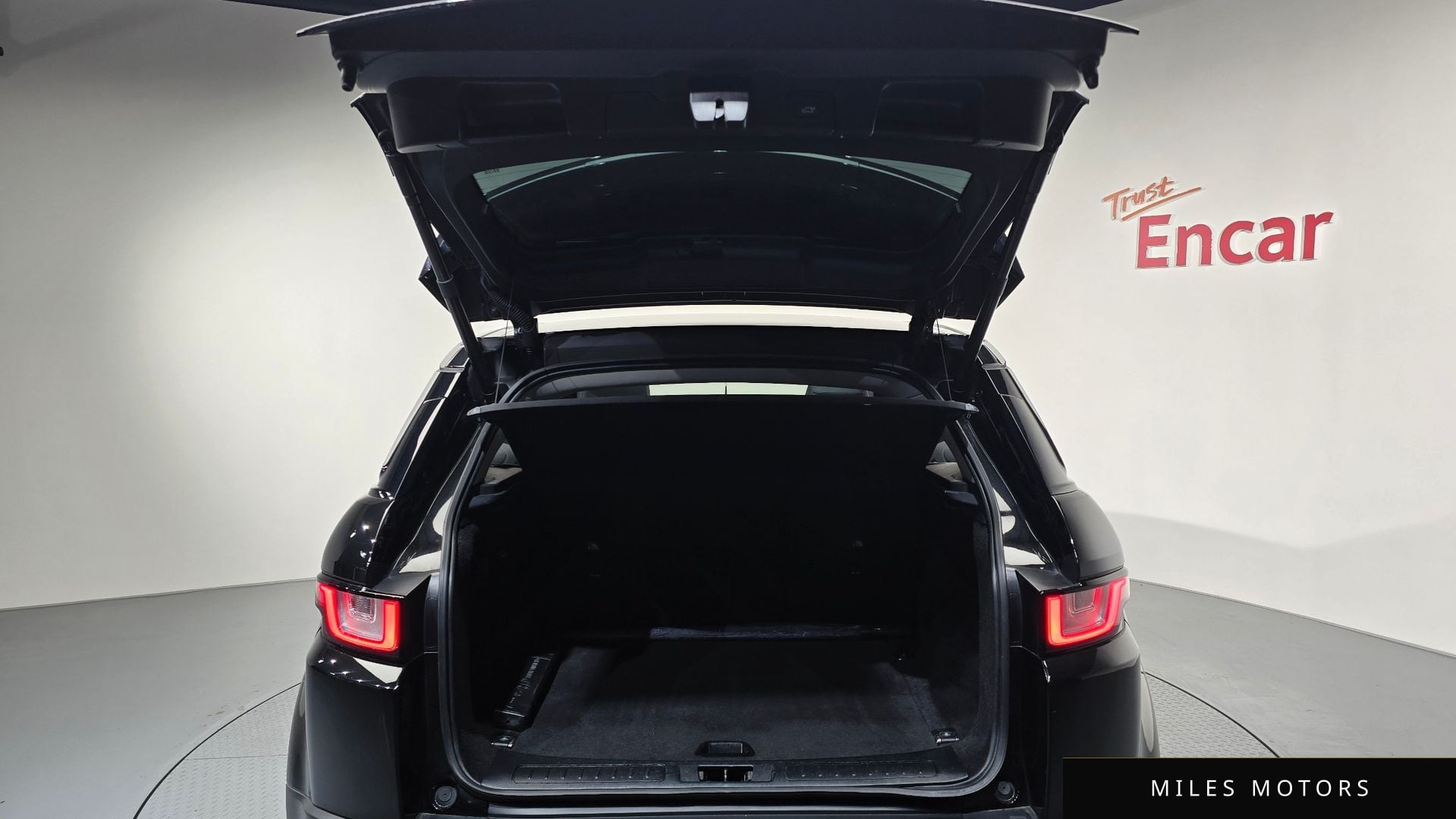 Land Rover 레인지로버 이보크 2017 — миниатюра 20