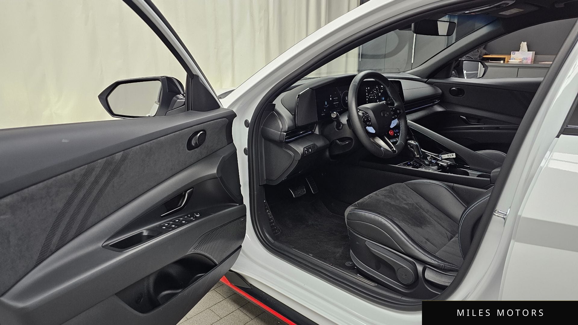 Hyundai AVANTE 2025 — миниатюра 10