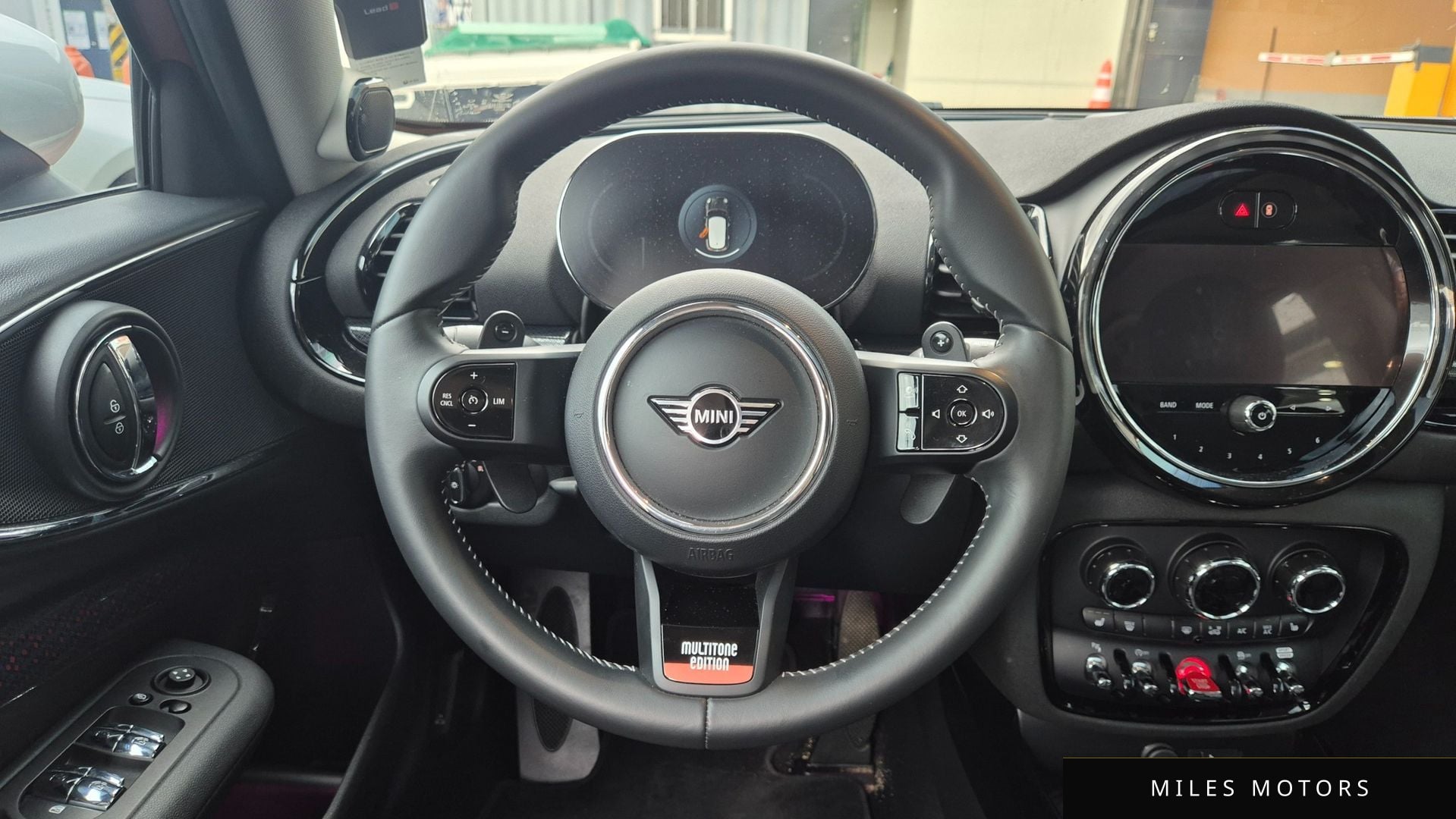 MINI 쿠퍼 S 클럽맨 2023 — миниатюра 10