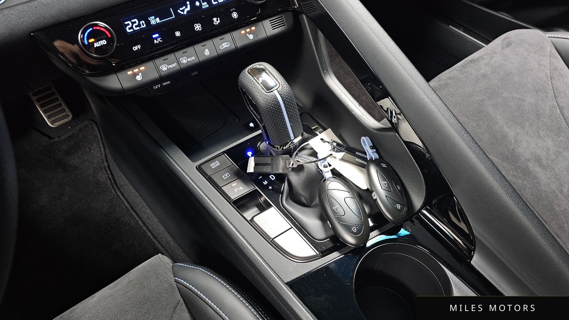 Hyundai AVANTE 2025 — миниатюра 9