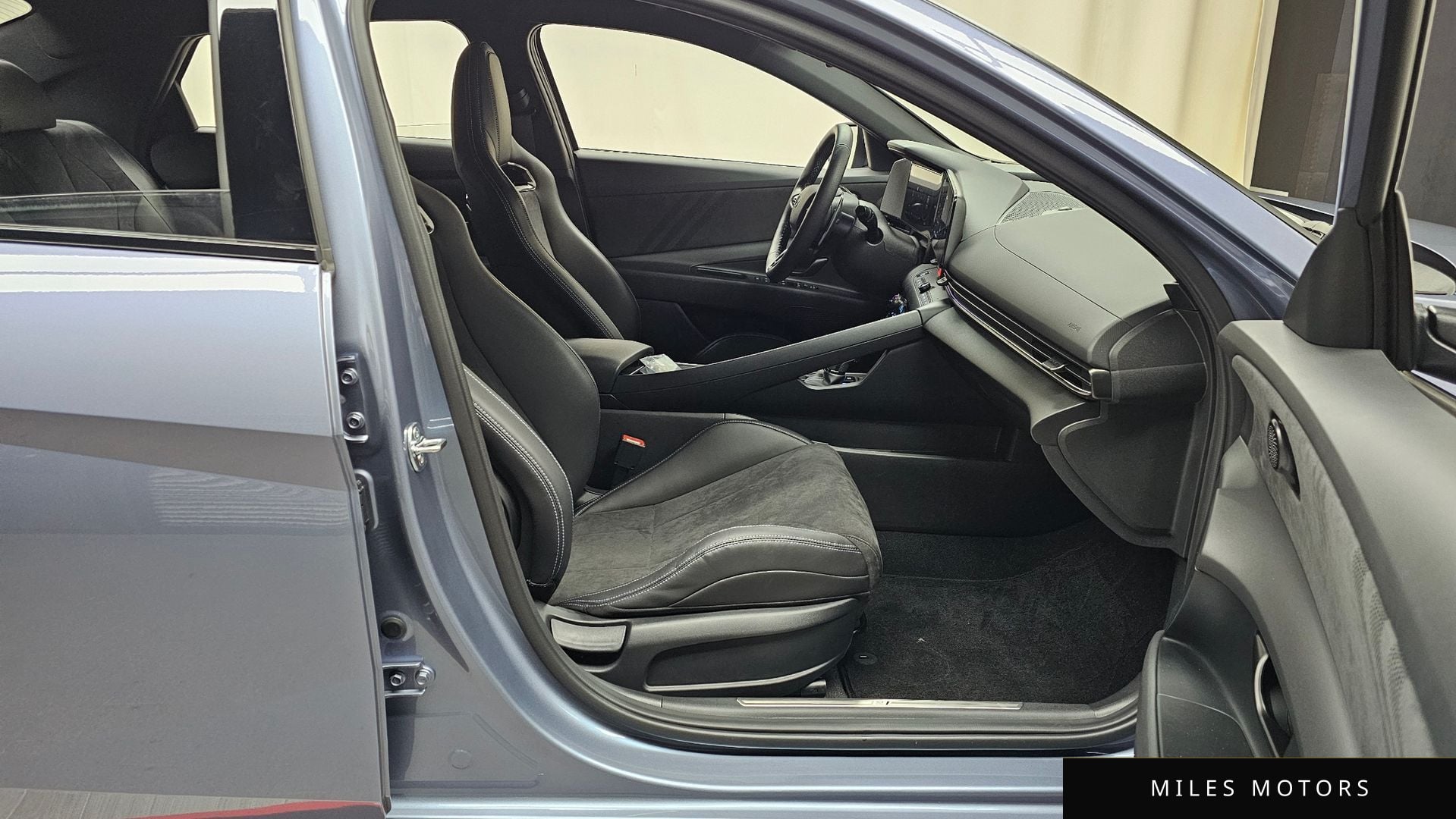 Hyundai AVANTE 2025 — миниатюра 11