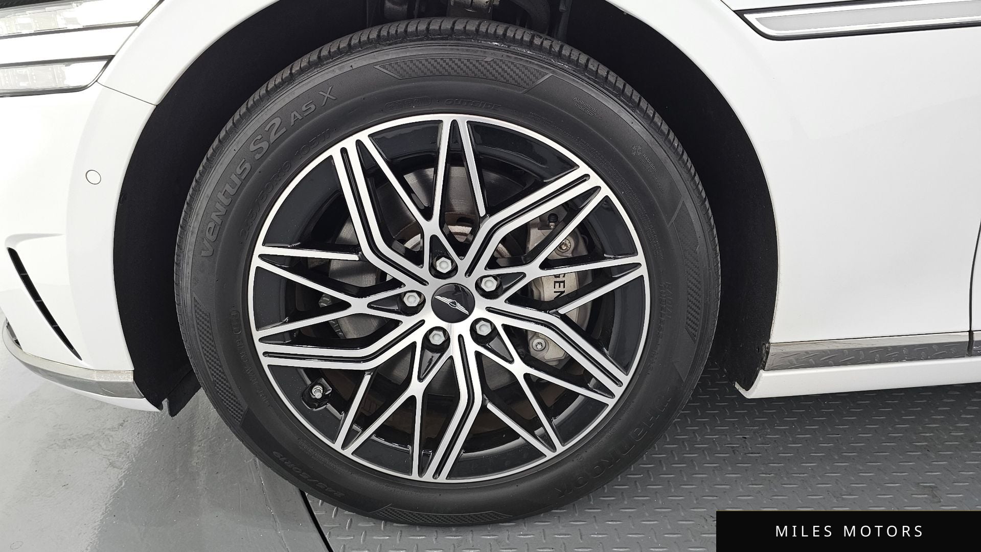 Genesis G90 (RS4) 2022 — миниатюра 5