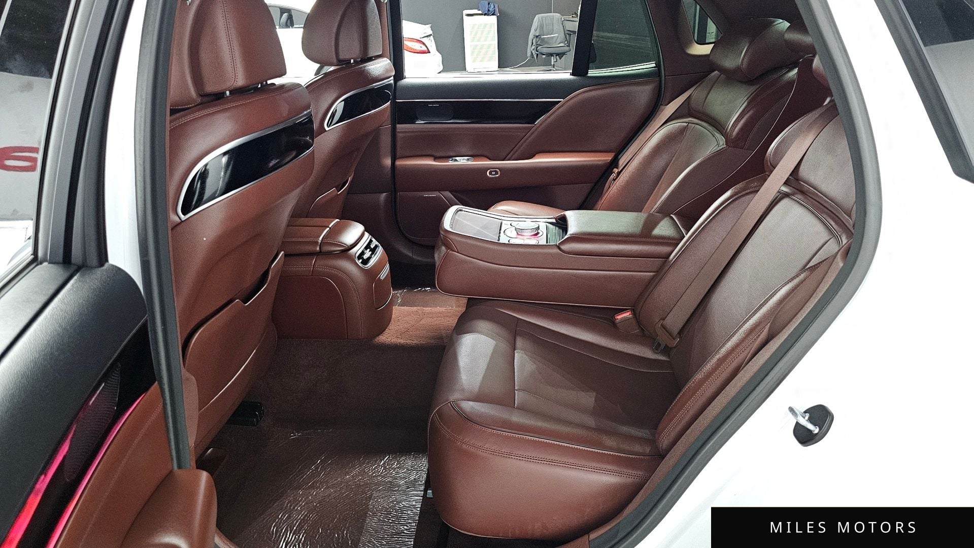Genesis G90 (RS4) 2022 — миниатюра 12