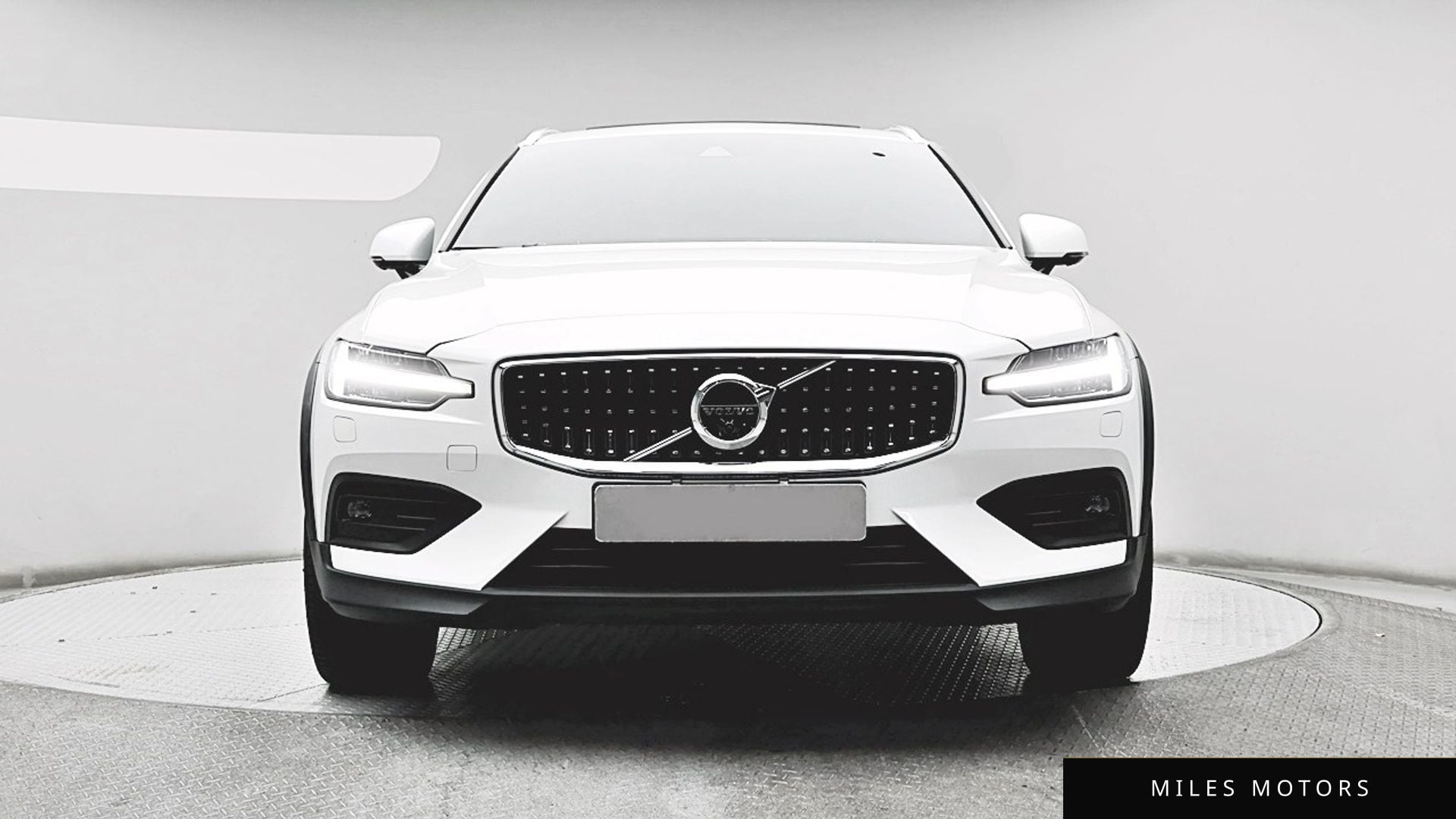 Volvo V60 2021 — миниатюра 4