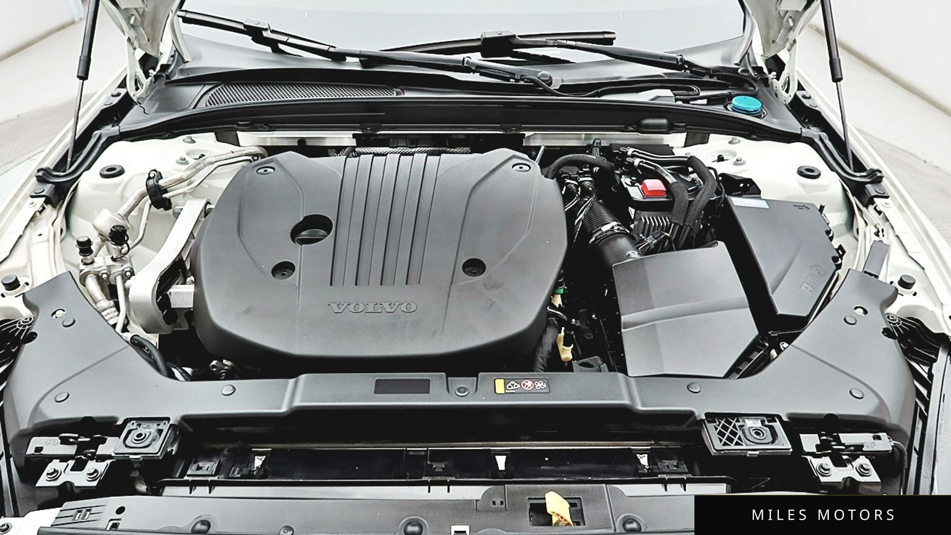 Volvo V60 2021 — миниатюра 6