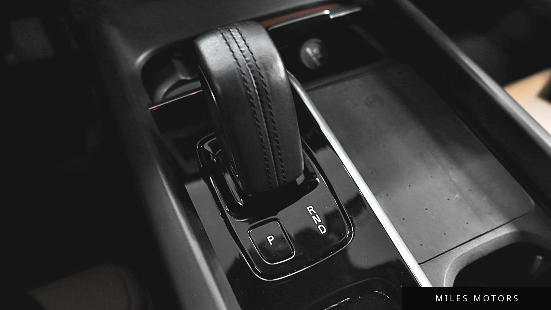 Volvo V60 2021 — миниатюра 9