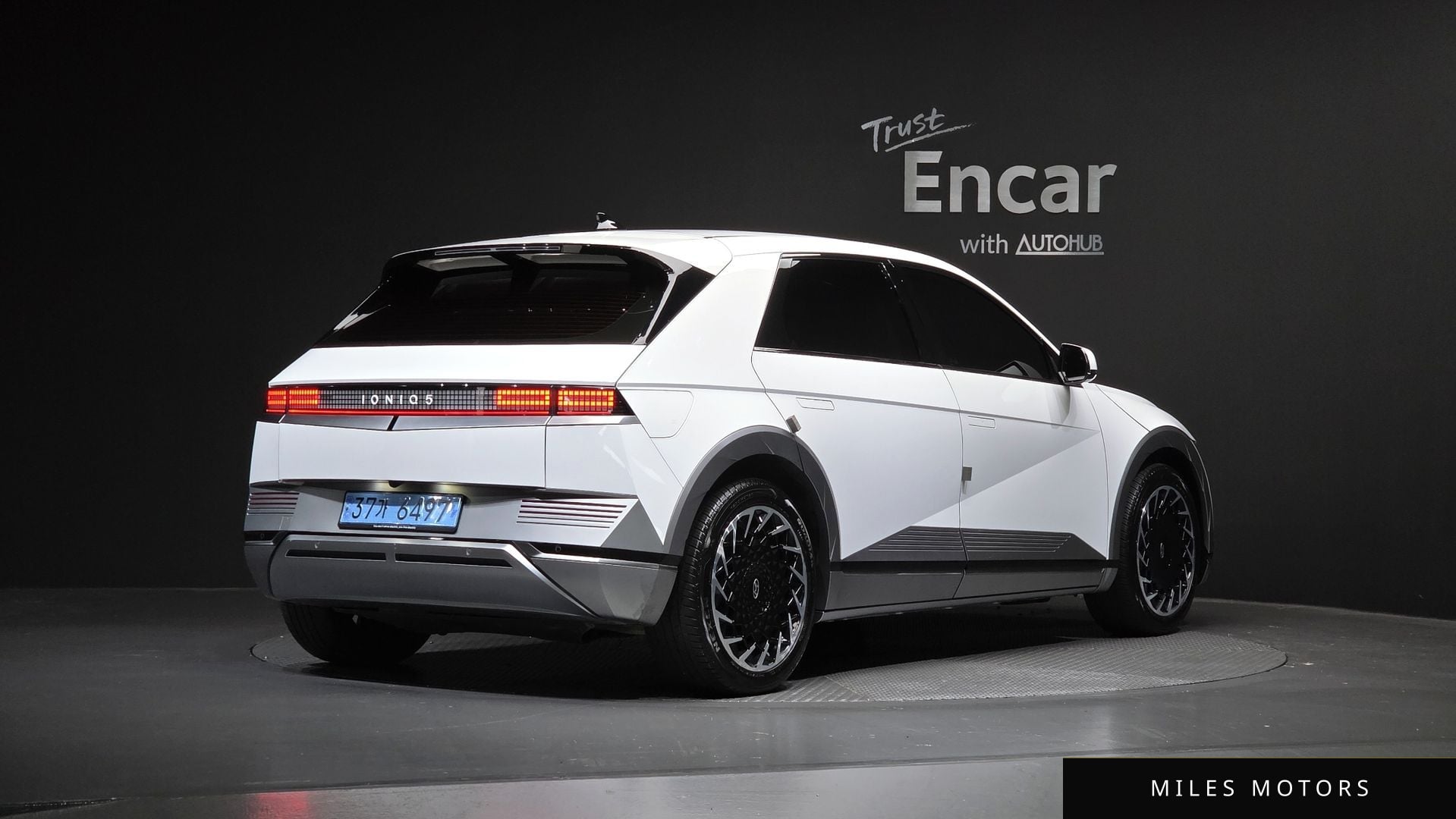 Hyundai Ioniq5 2022 — миниатюра 2