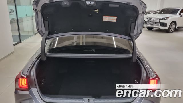 Лексус ES300h 2021 — миниатюра 21