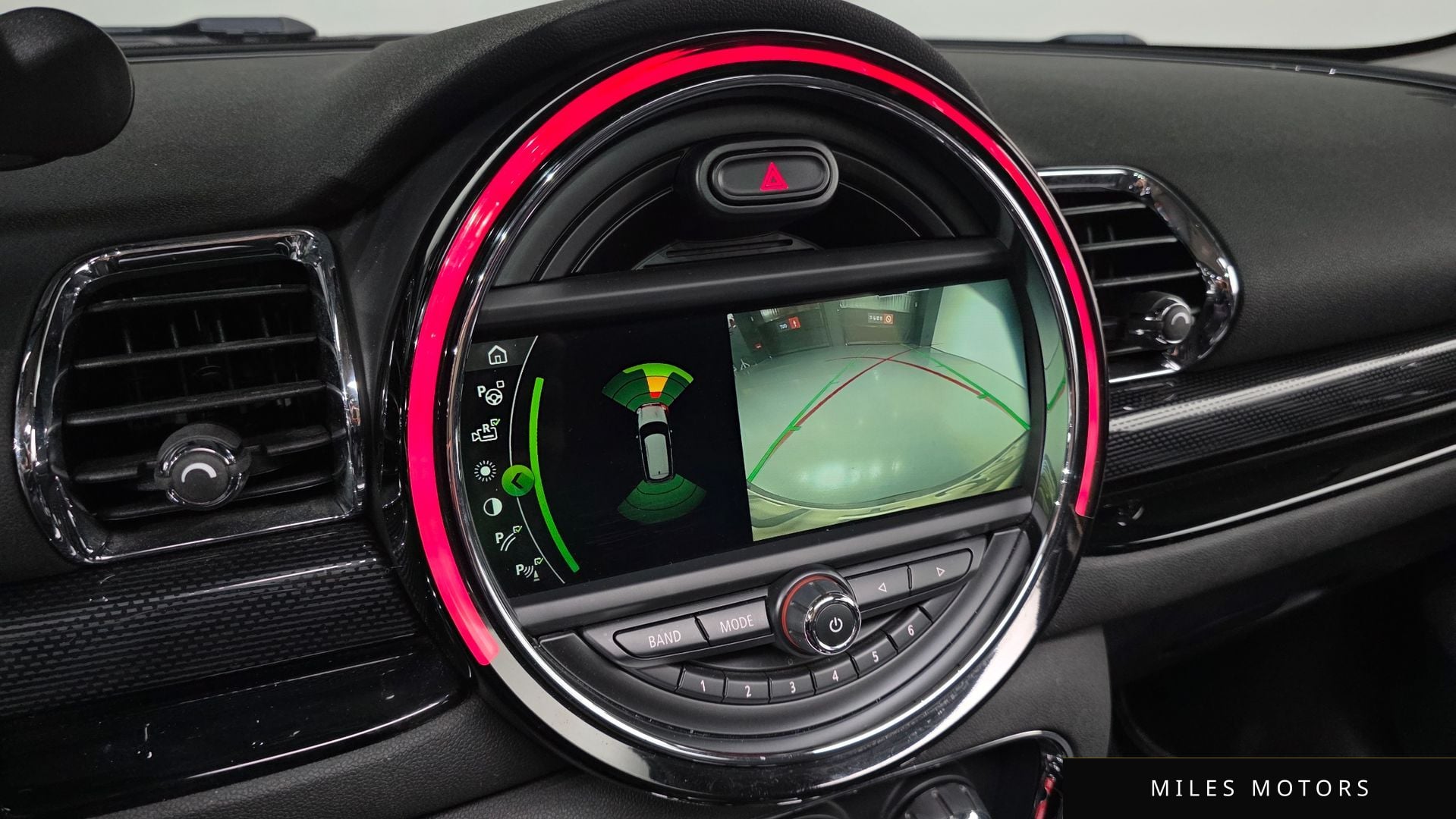 MINI 쿠퍼 클럽맨 2019 — миниатюра 15