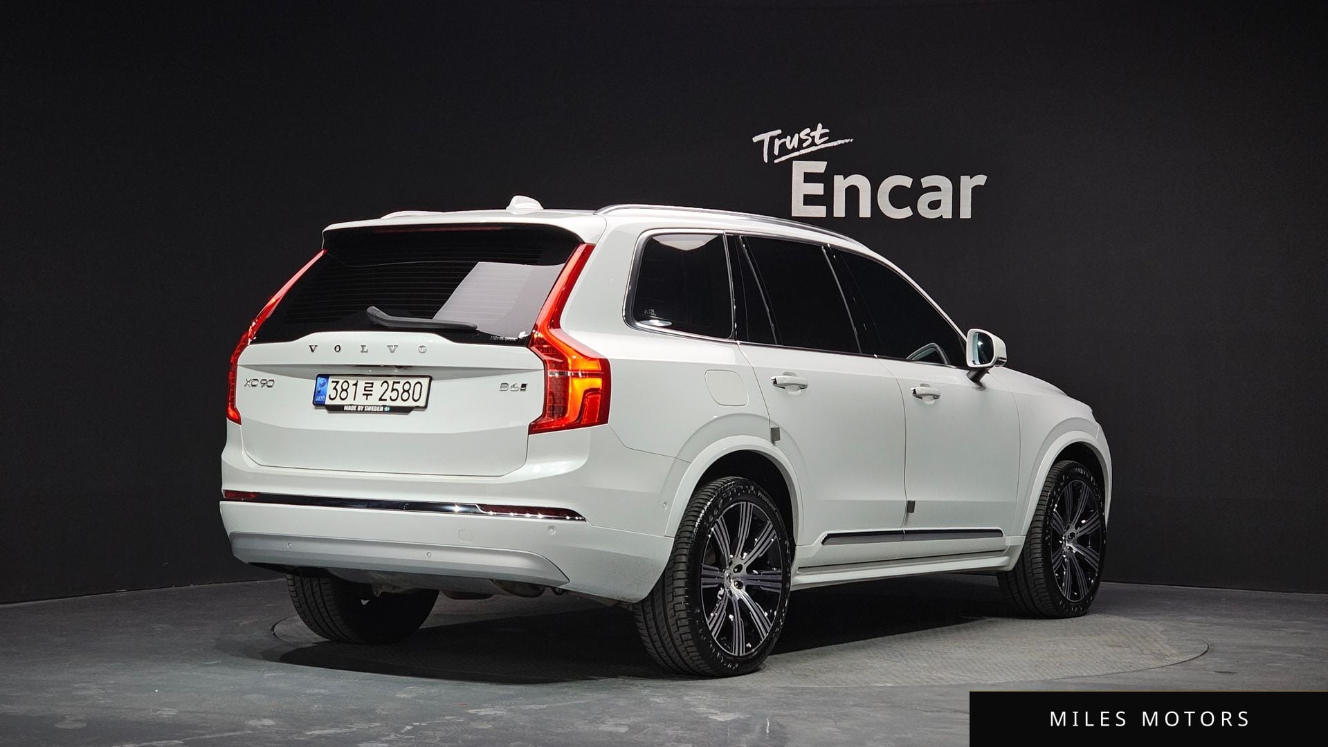 Volvo XC90 2022 — миниатюра 2