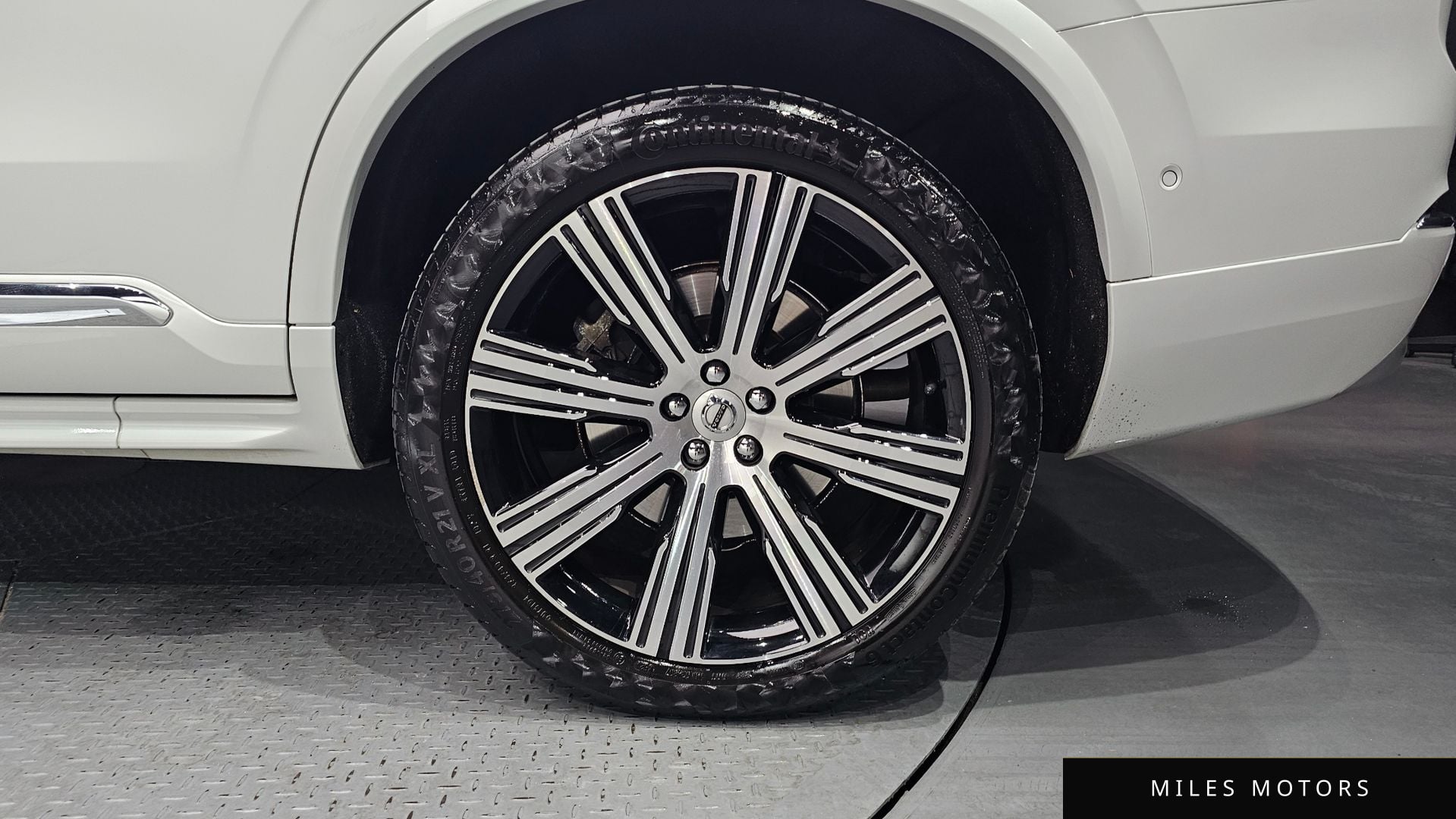 Volvo XC90 2022 — миниатюра 5