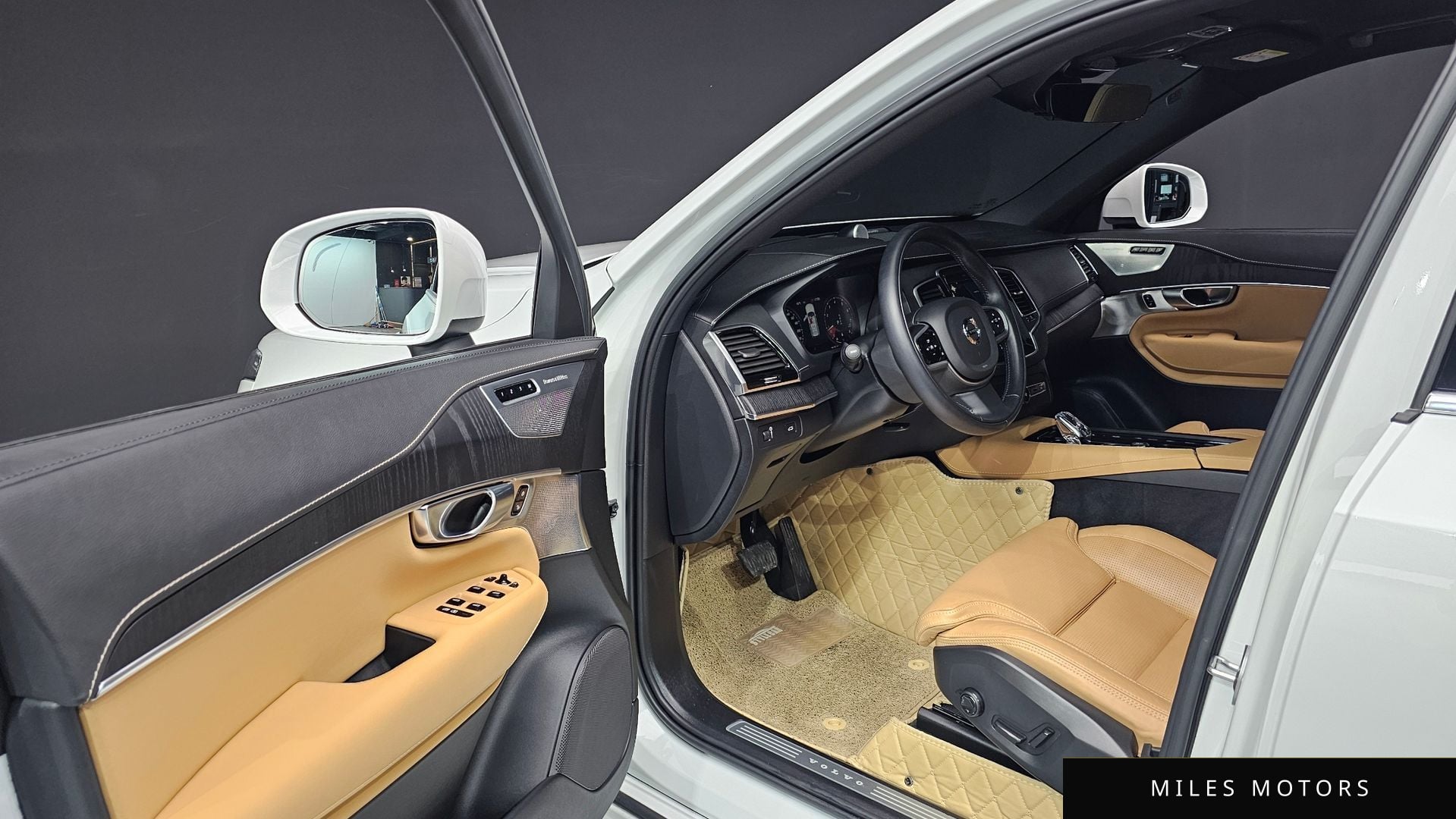 Volvo XC90 2022 — миниатюра 10