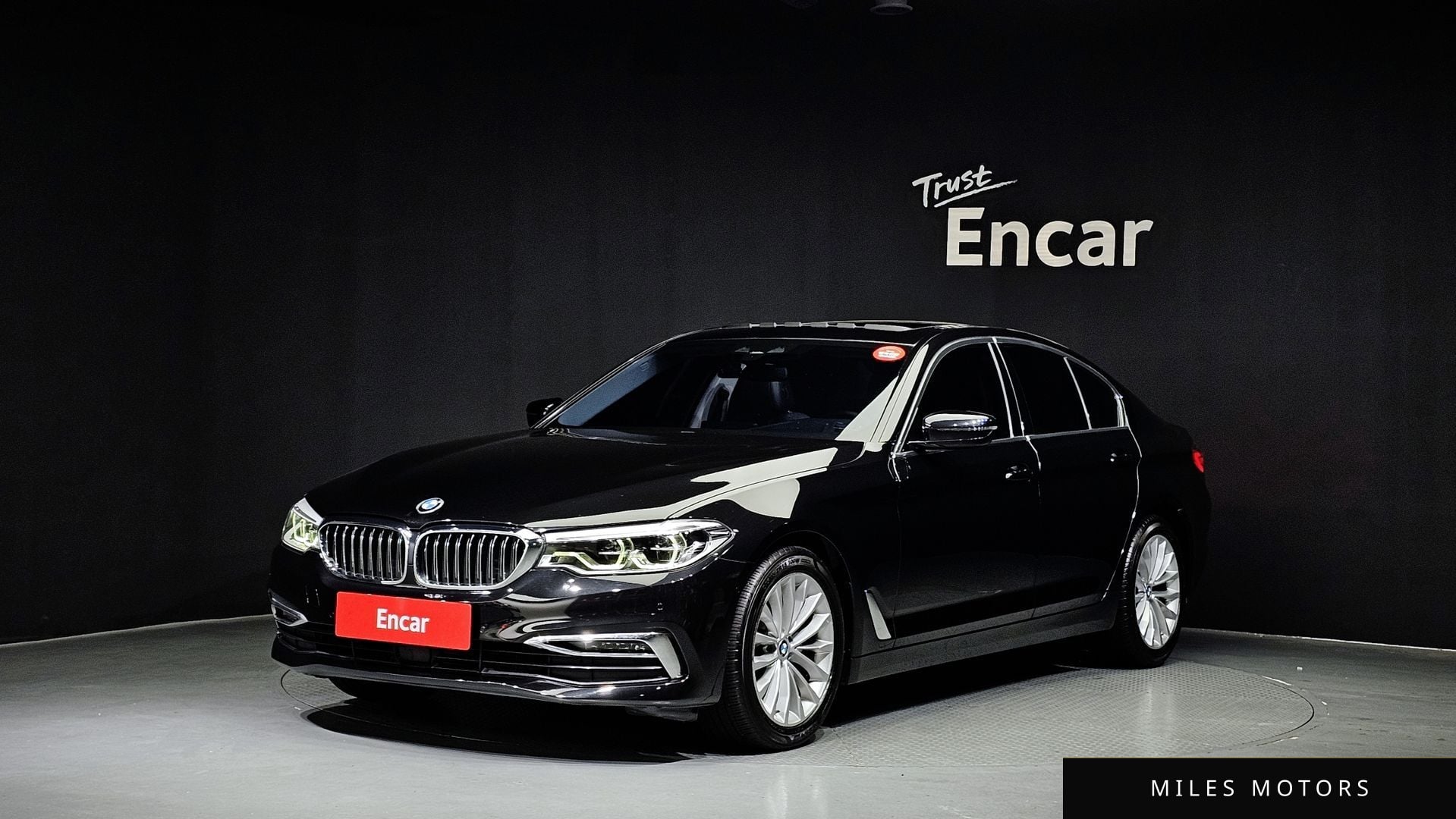 BMW 5 Series (G30) 2019 — фото 1 из 12