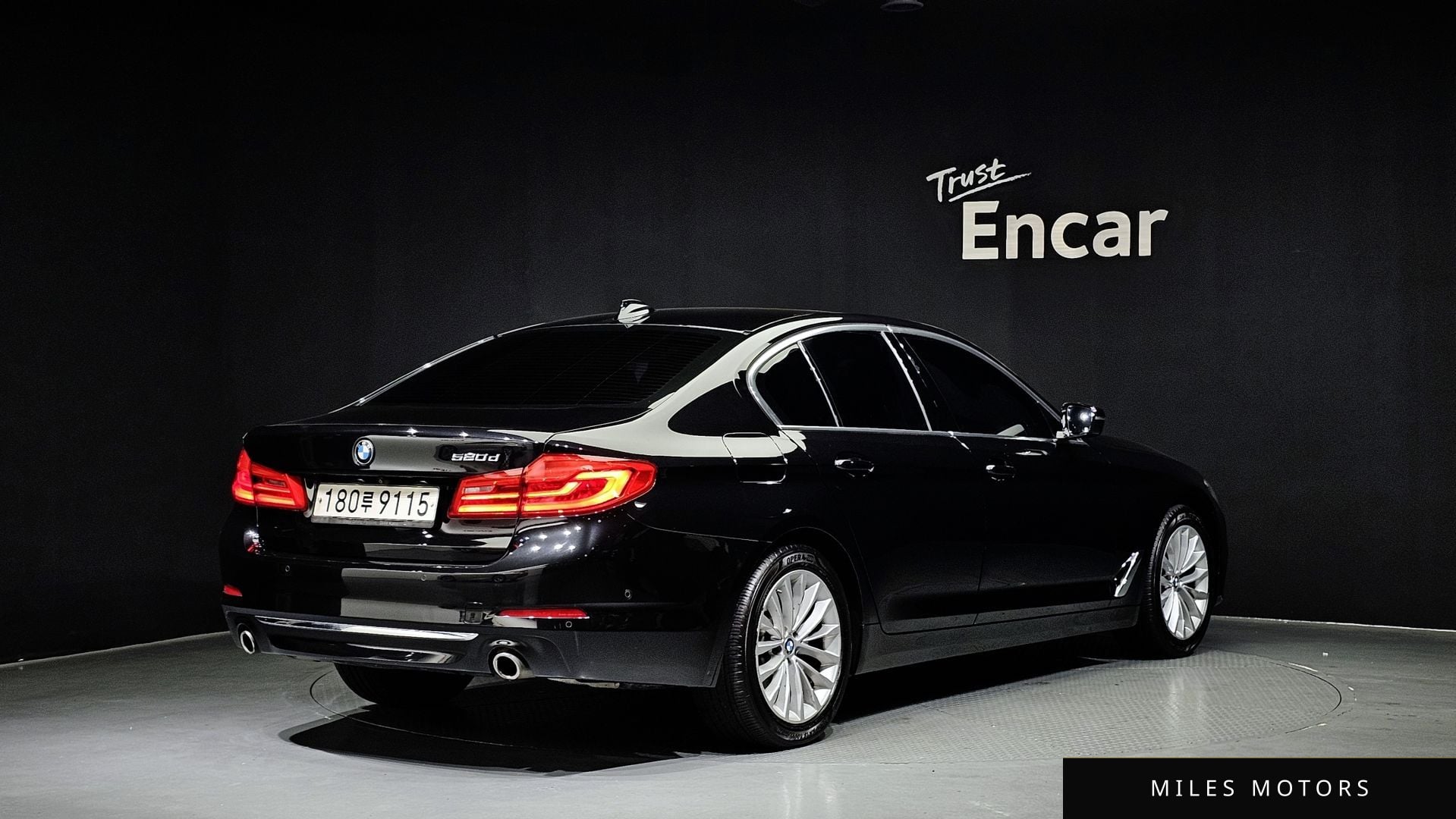 BMW 5 Series (G30) 2019 — миниатюра 2
