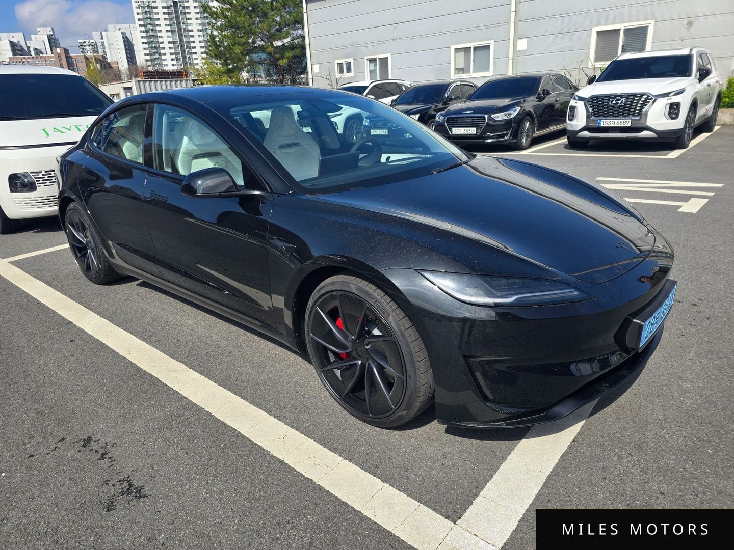 Tesla Model 3 2026 — миниатюра 2