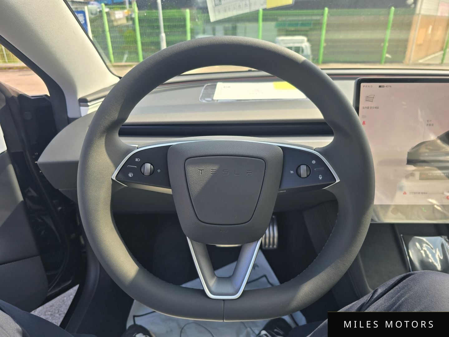 Tesla Model 3 2026 — миниатюра 10