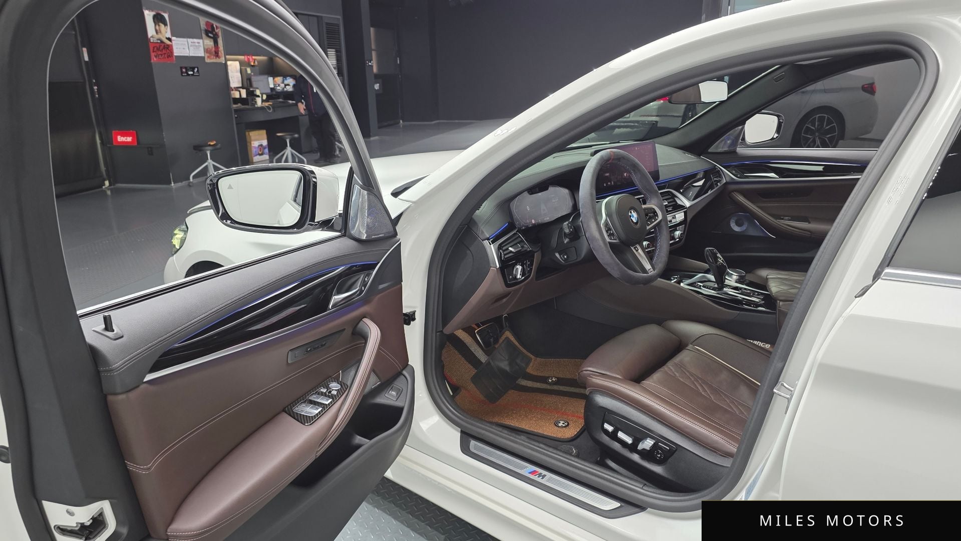 BMW 5 Series (G30) 2022 — миниатюра 11