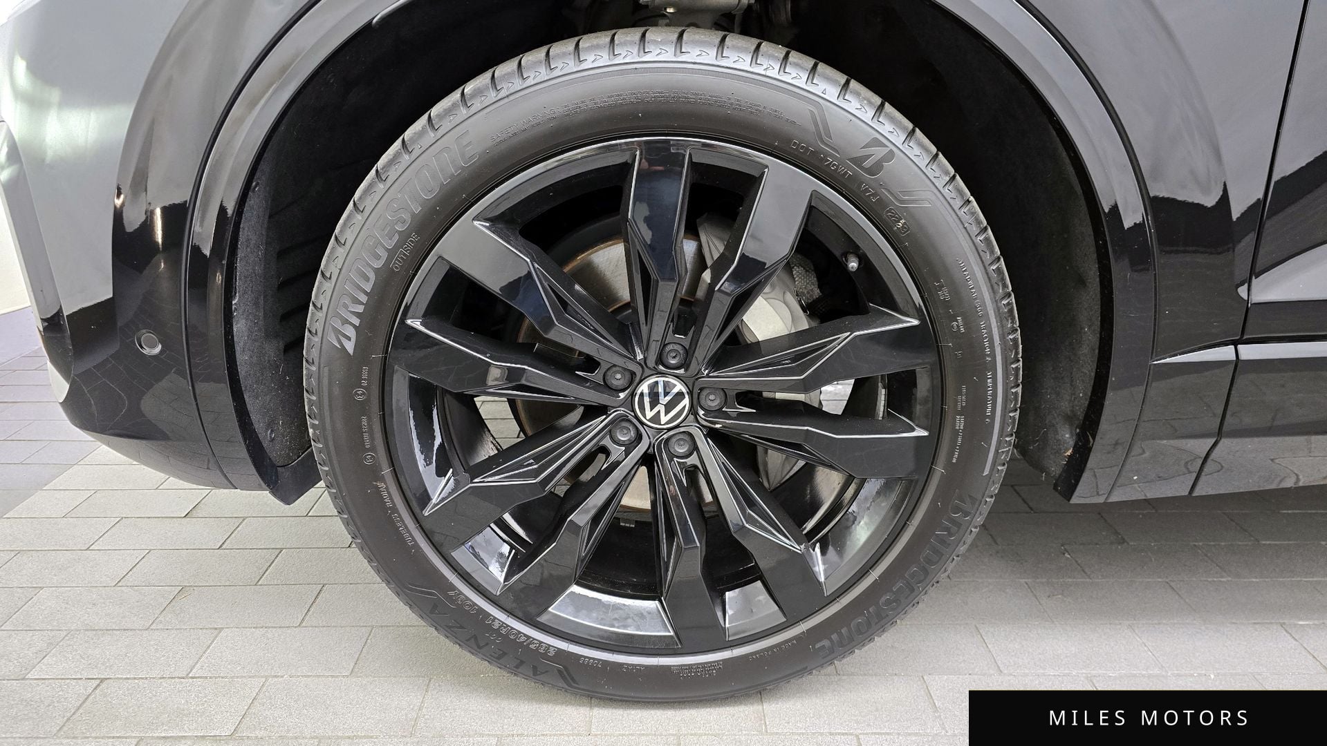 Volkswagen Touareg 2023 — миниатюра 5