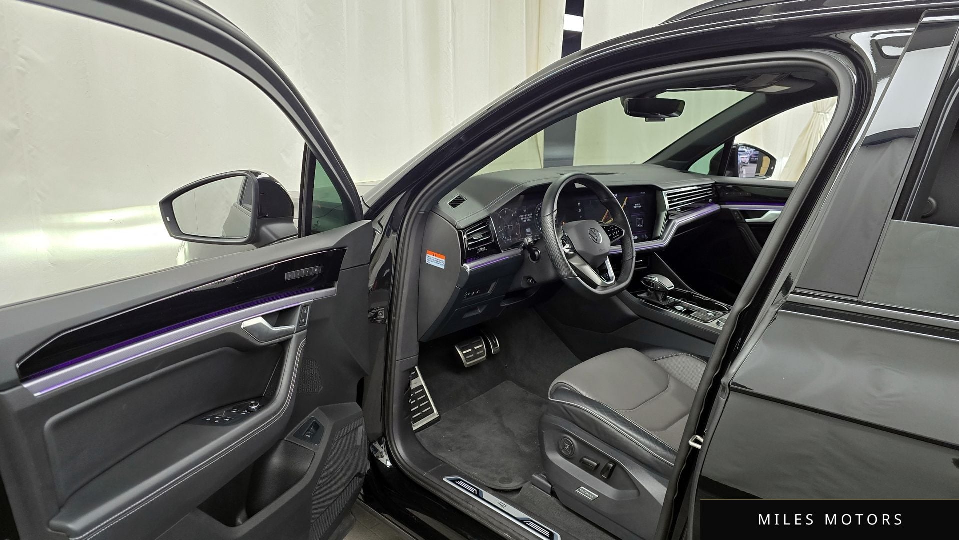 Volkswagen Touareg 2023 — миниатюра 10