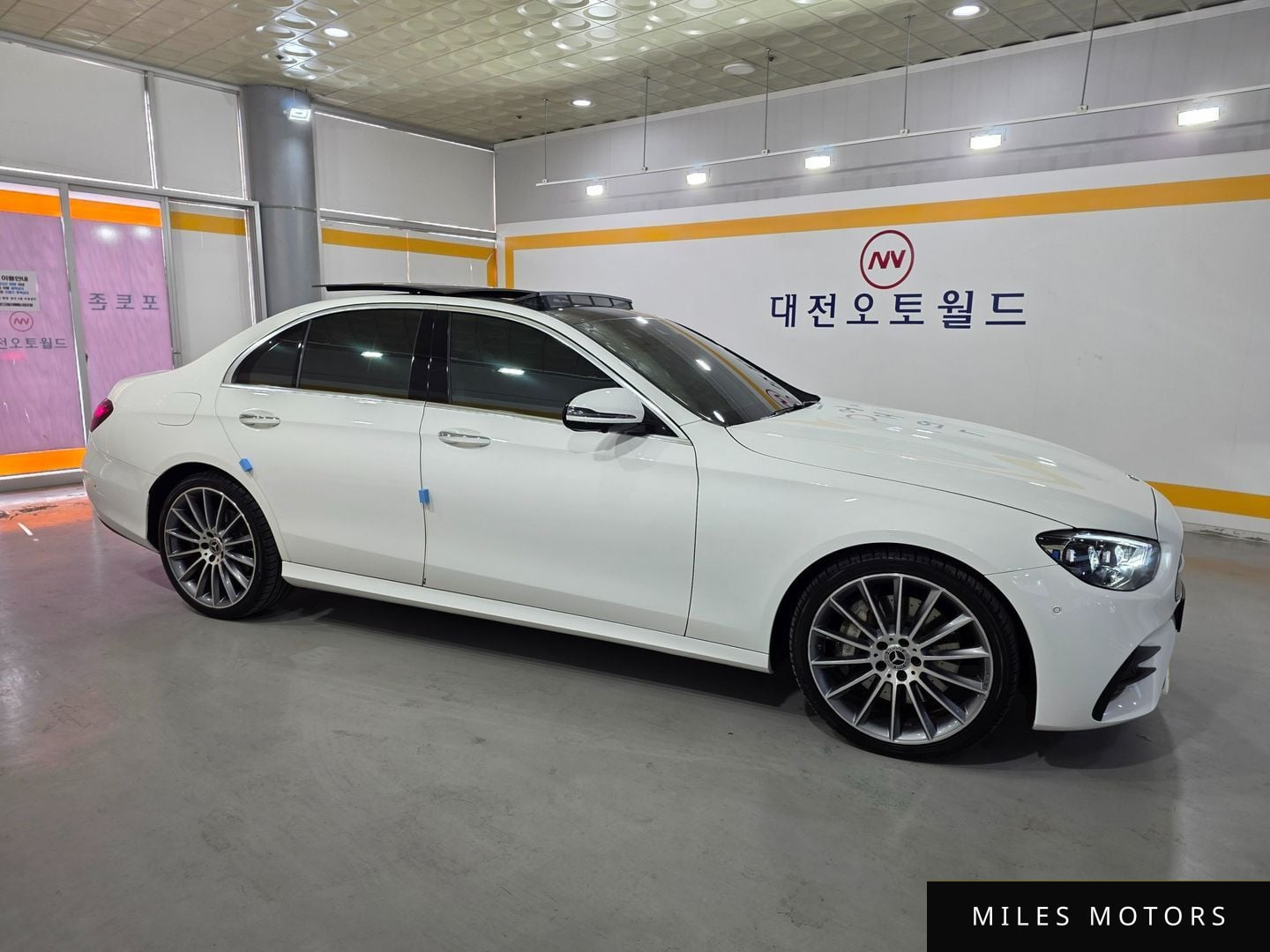 Mercedes-Benz E-클래스 W213 2022 — миниатюра 6
