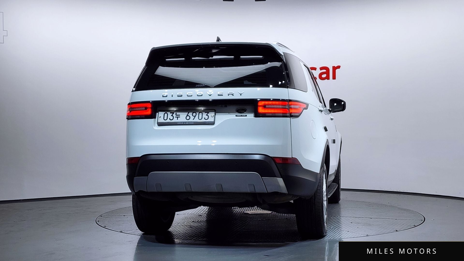Land Rover Discovery 2018 — миниатюра 4
