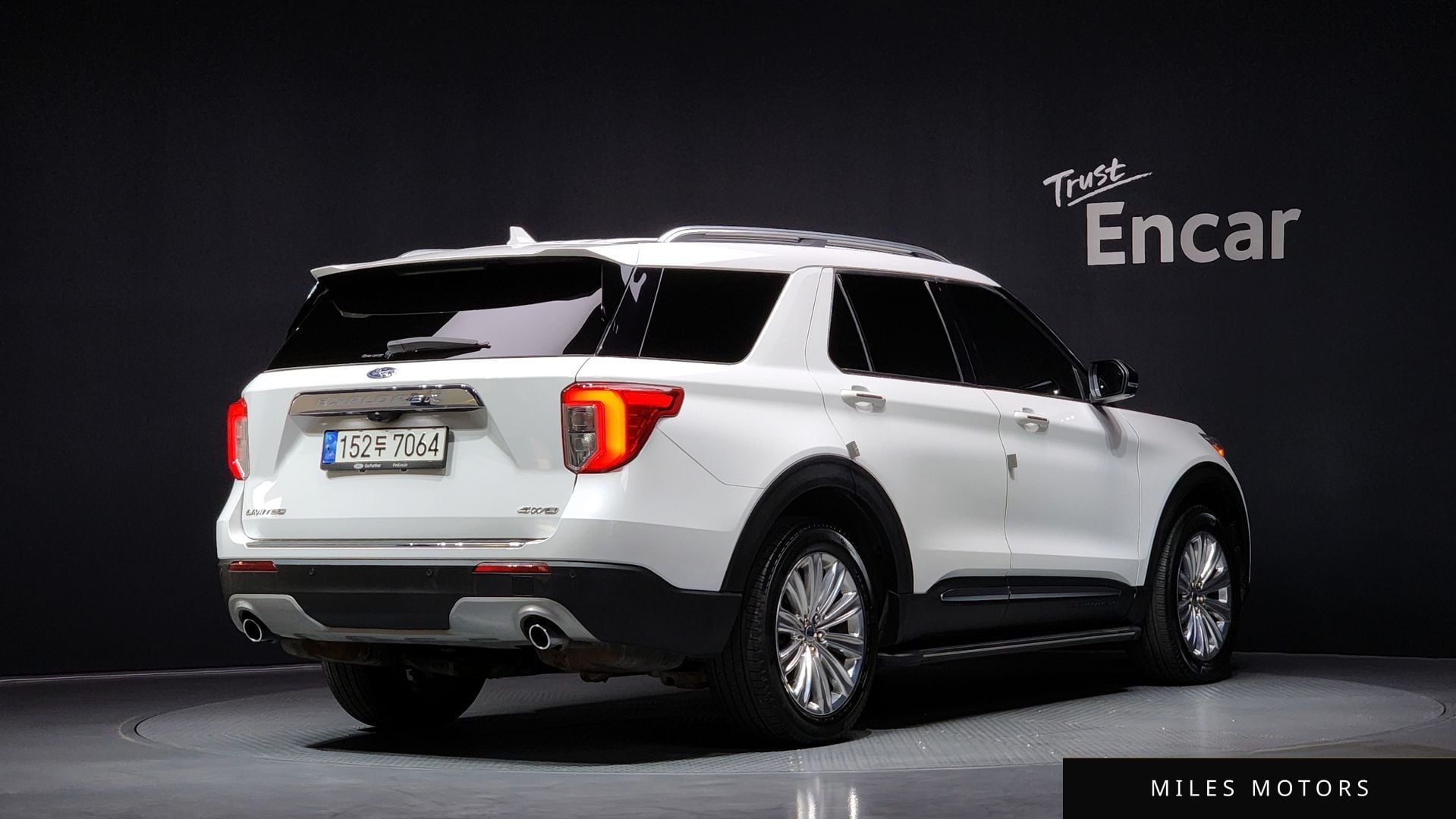 Ford Explorer 2022 — миниатюра 2