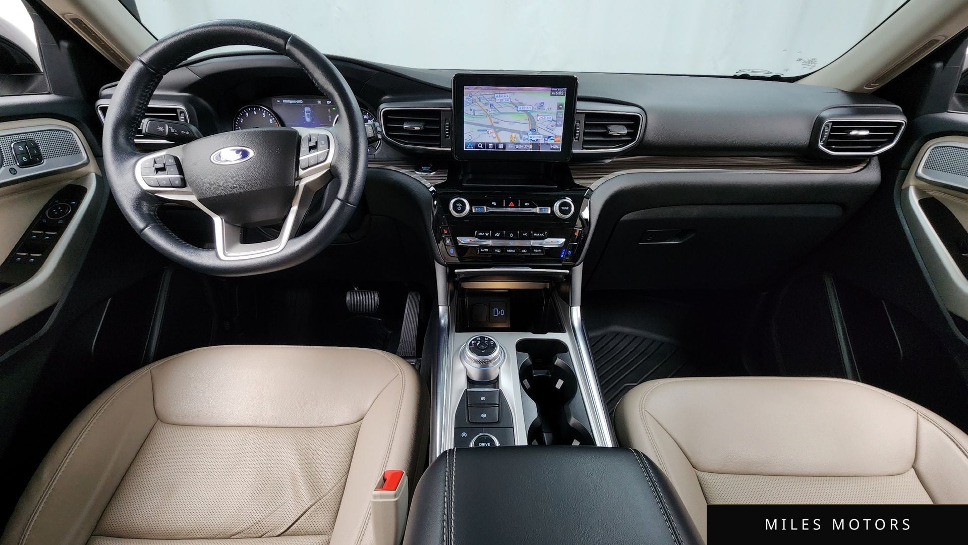 Ford Explorer 2022 — миниатюра 7