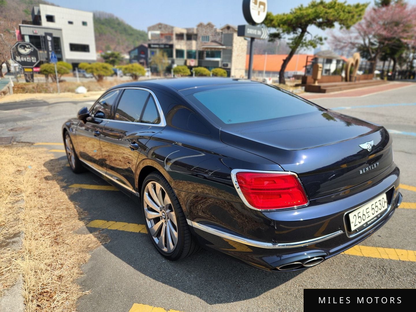 Bentley 플라잉스퍼 2022 — миниатюра 14