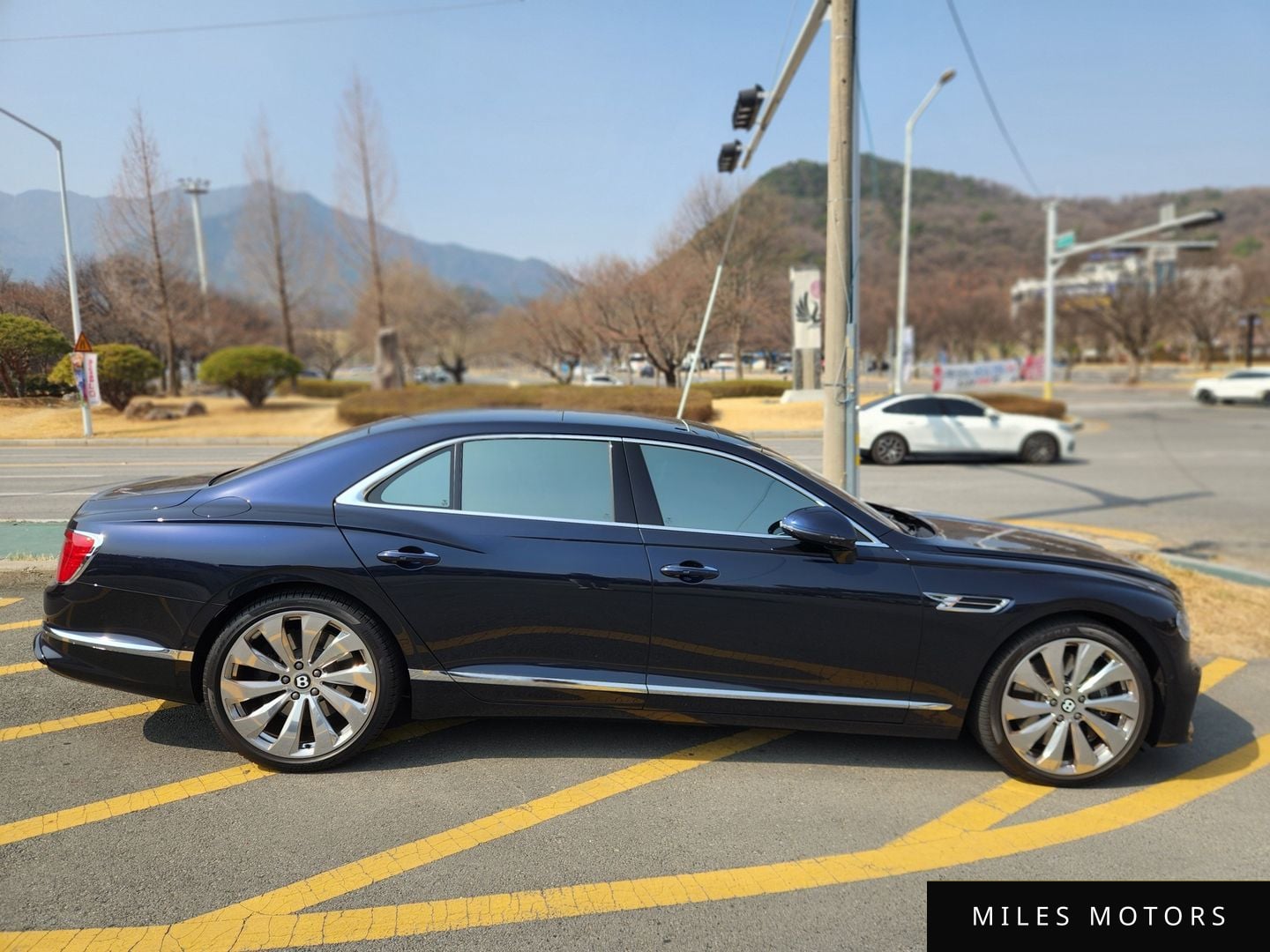 Bentley 플라잉스퍼 2022 — миниатюра 15