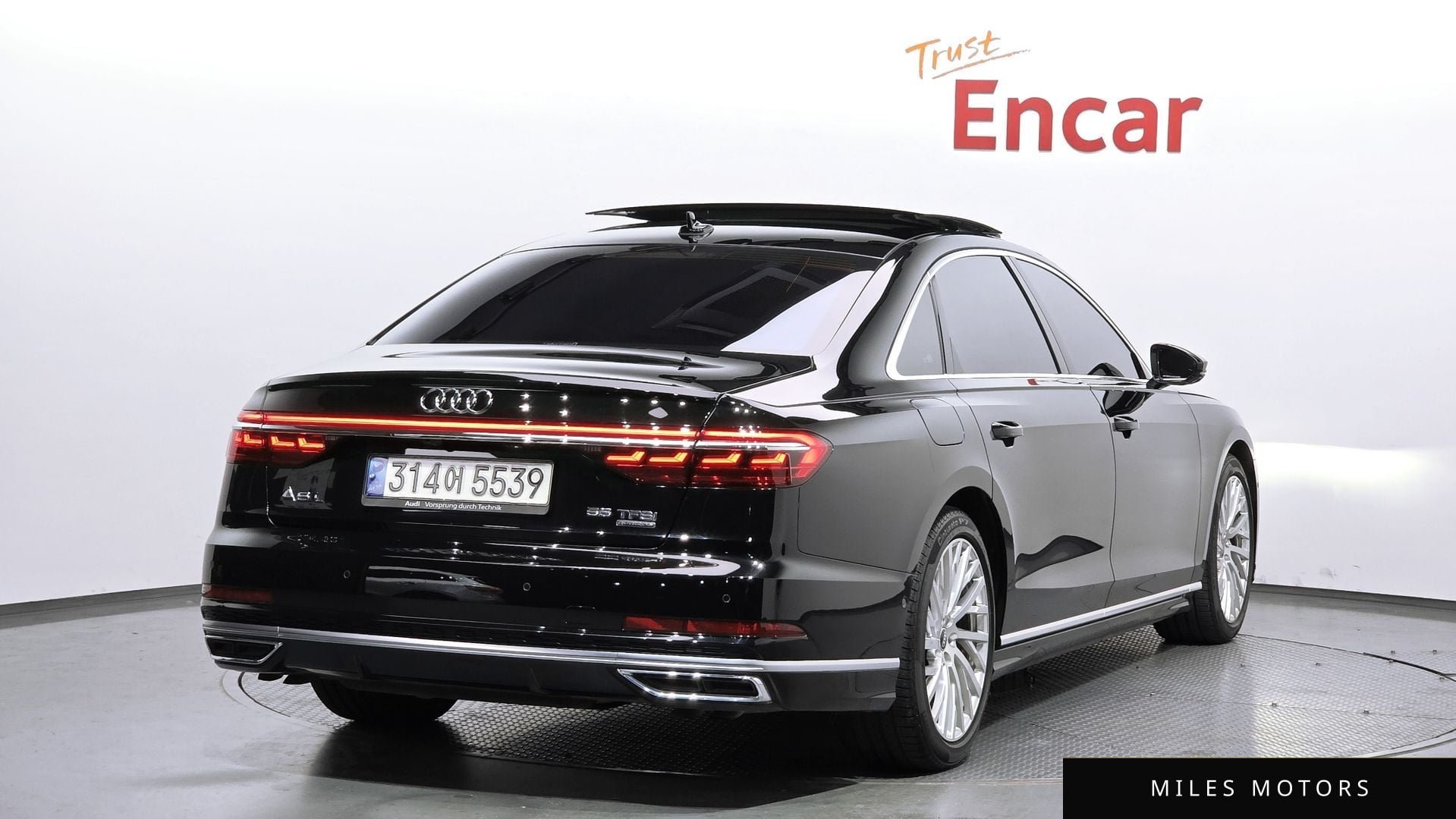 Audi A8 (D5) 2021 — миниатюра 2