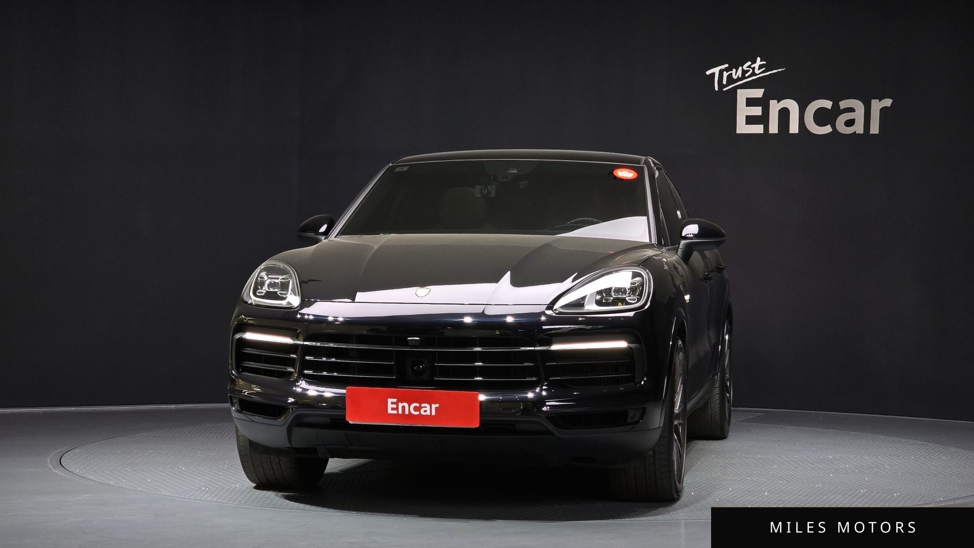 Porsche Cayenne 2022 — миниатюра 3