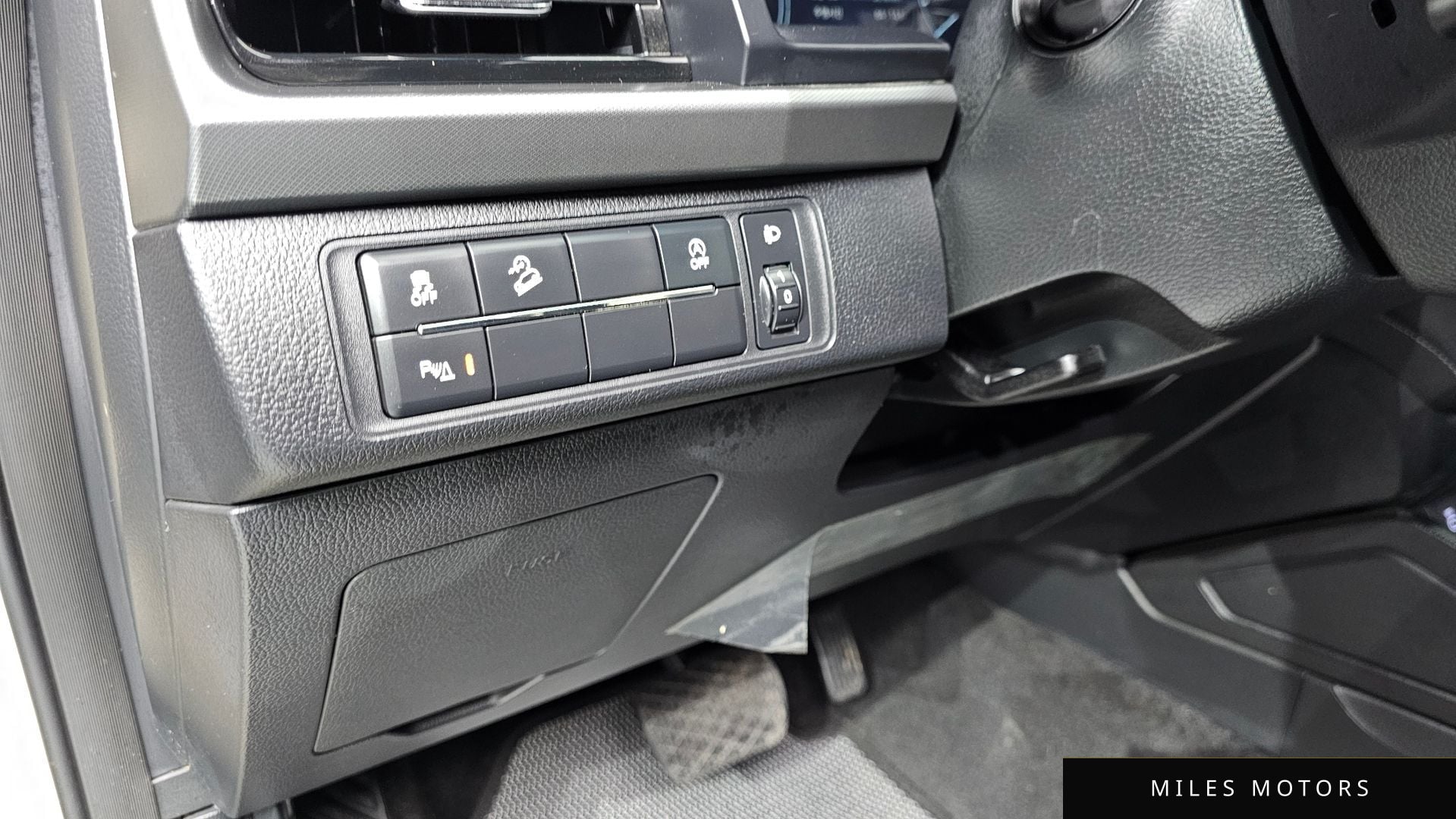 KG Mobility Rexton 2024 — миниатюра 13
