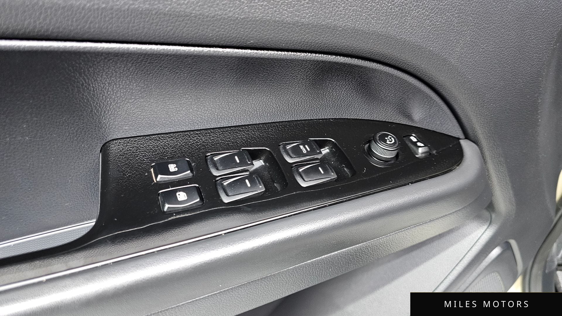 KG Mobility Rexton 2024 — миниатюра 17
