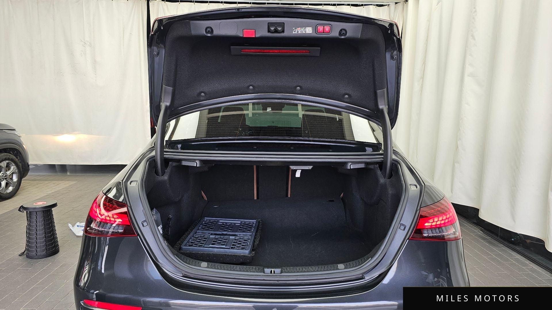 Mercedes-Benz E-클래스 W213 2023 — миниатюра 20