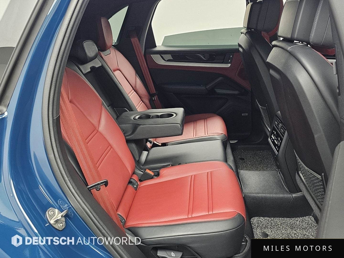 Porsche Cayenne 2024 — миниатюра 12