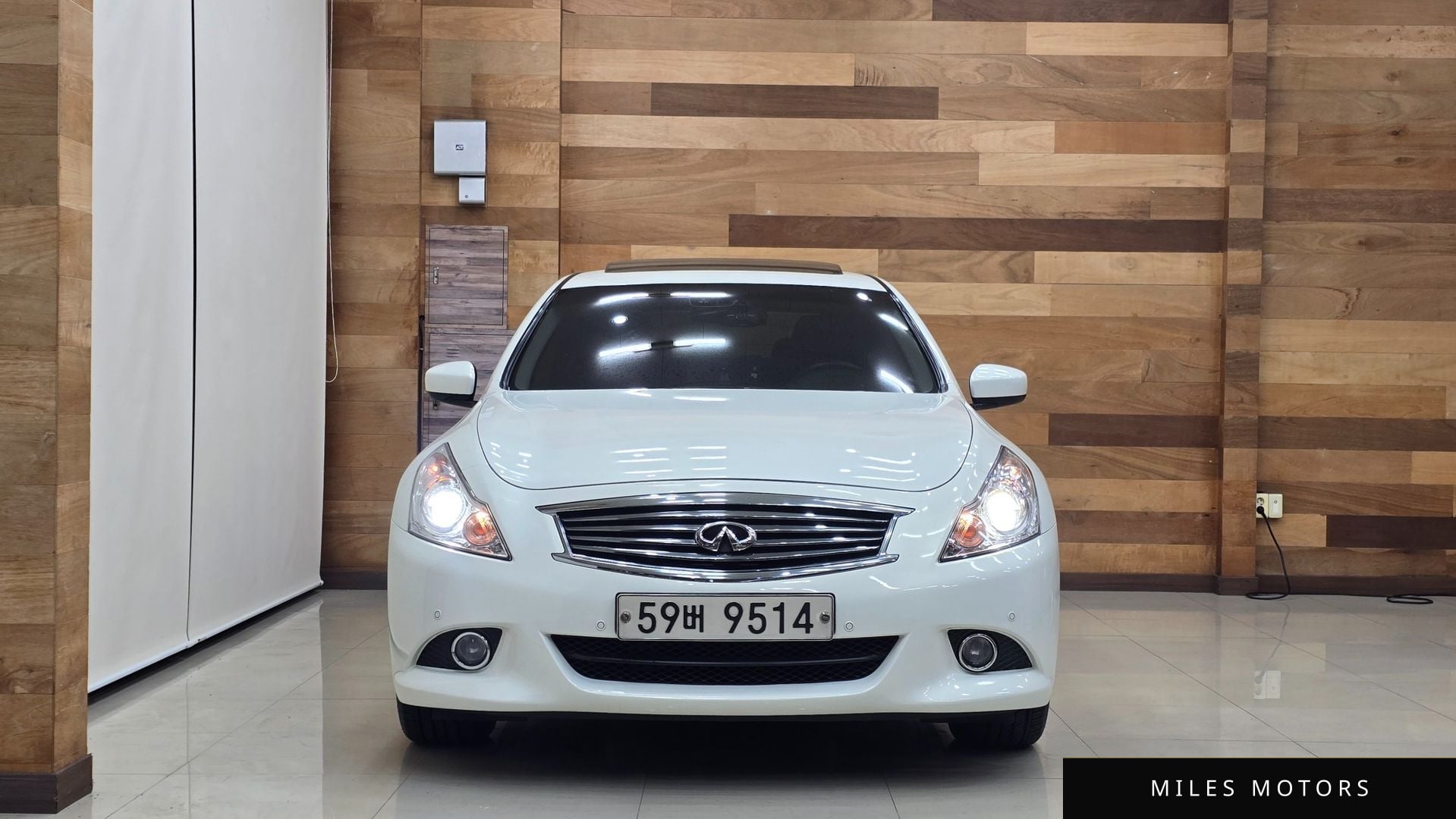 Infiniti G37 2010 — миниатюра 3