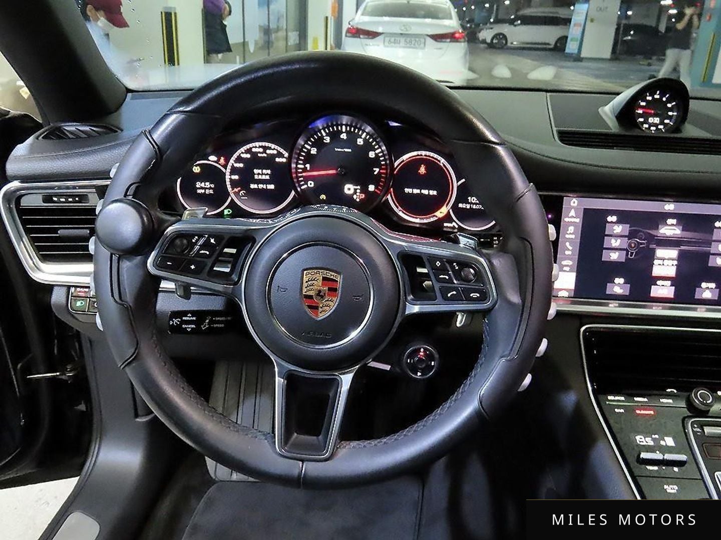 Porsche Panamera 2019 — миниатюра 8