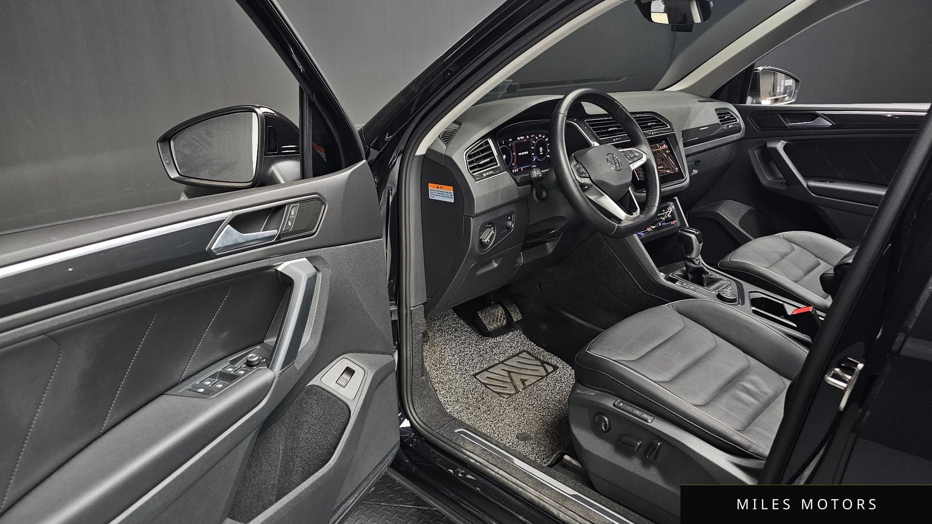 Volkswagen 티구안 2022 — миниатюра 11
