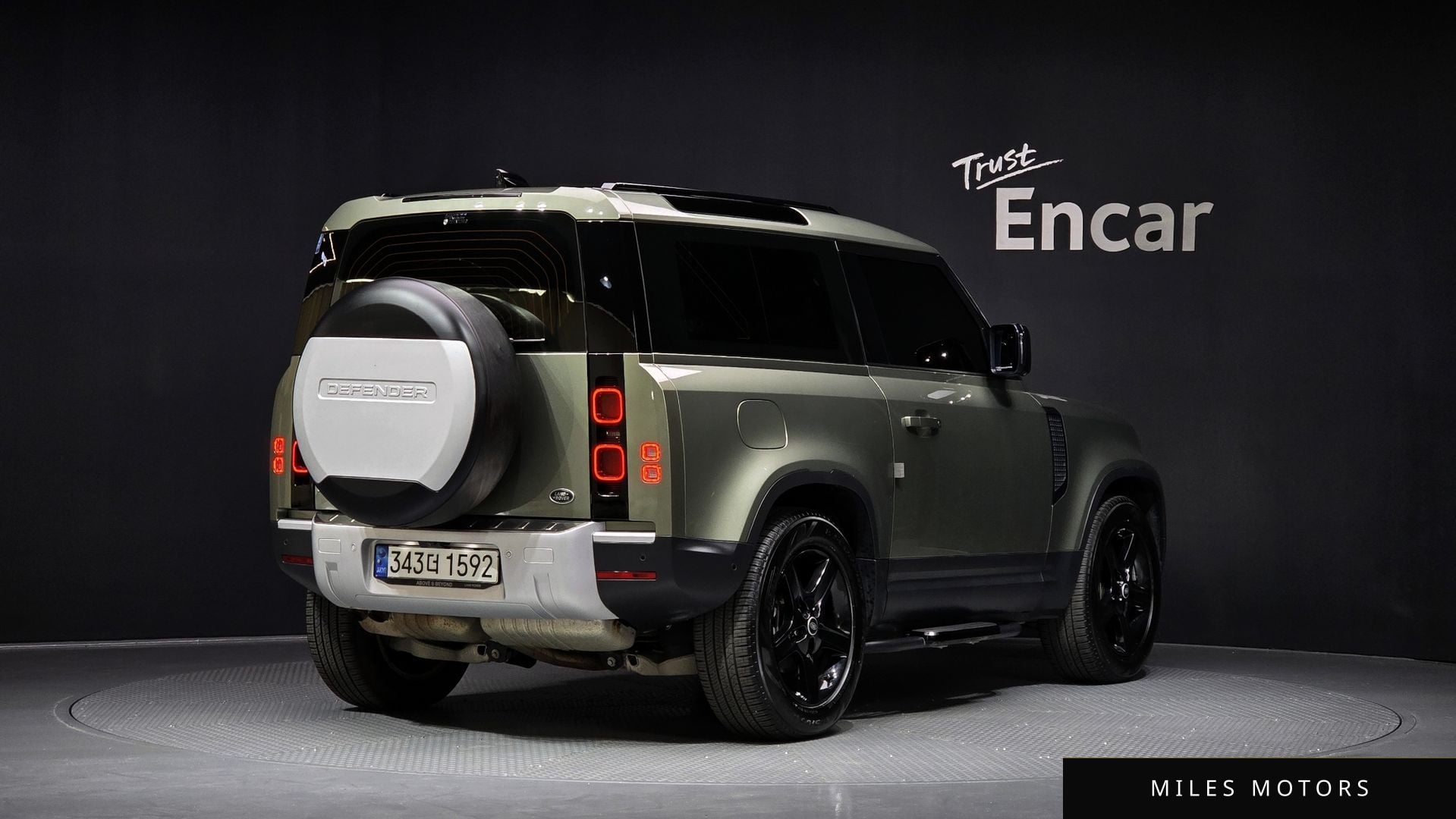 Land Rover Defender 2022 — миниатюра 2