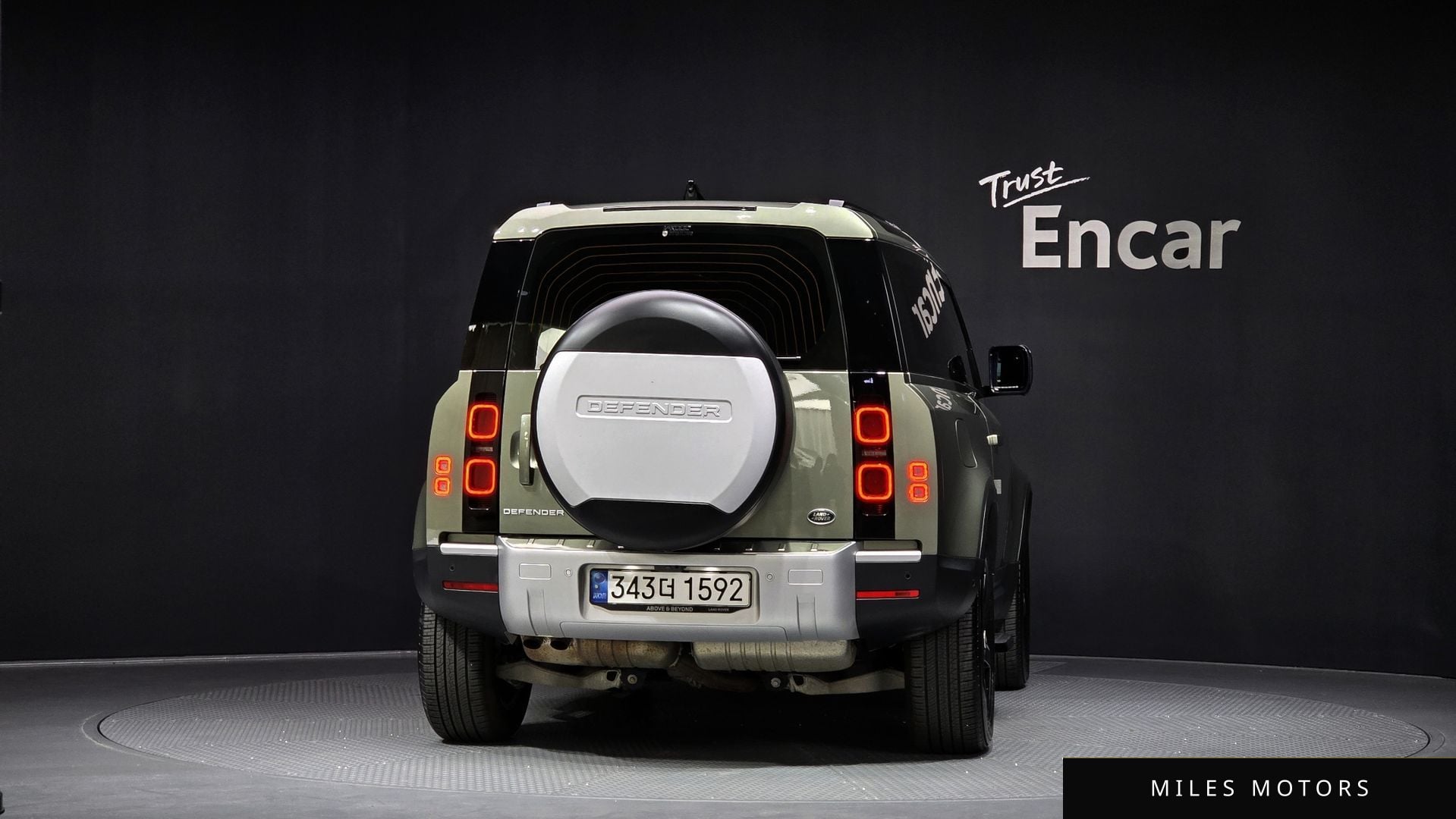 Land Rover Defender 2022 — миниатюра 4