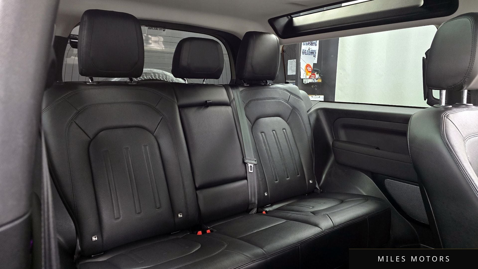 Land Rover Defender 2022 — миниатюра 12