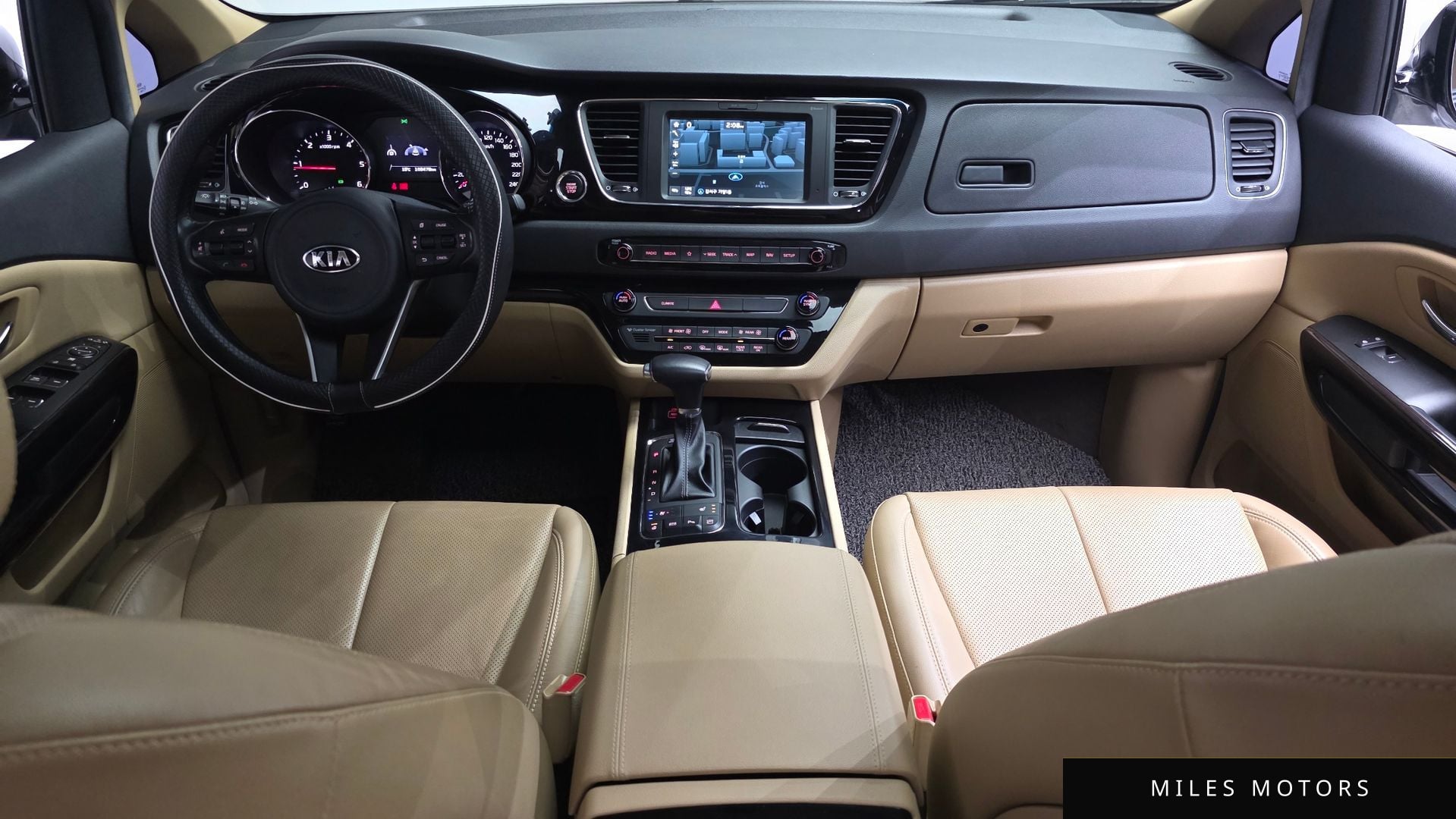 Kia Canival 2018 — миниатюра 6