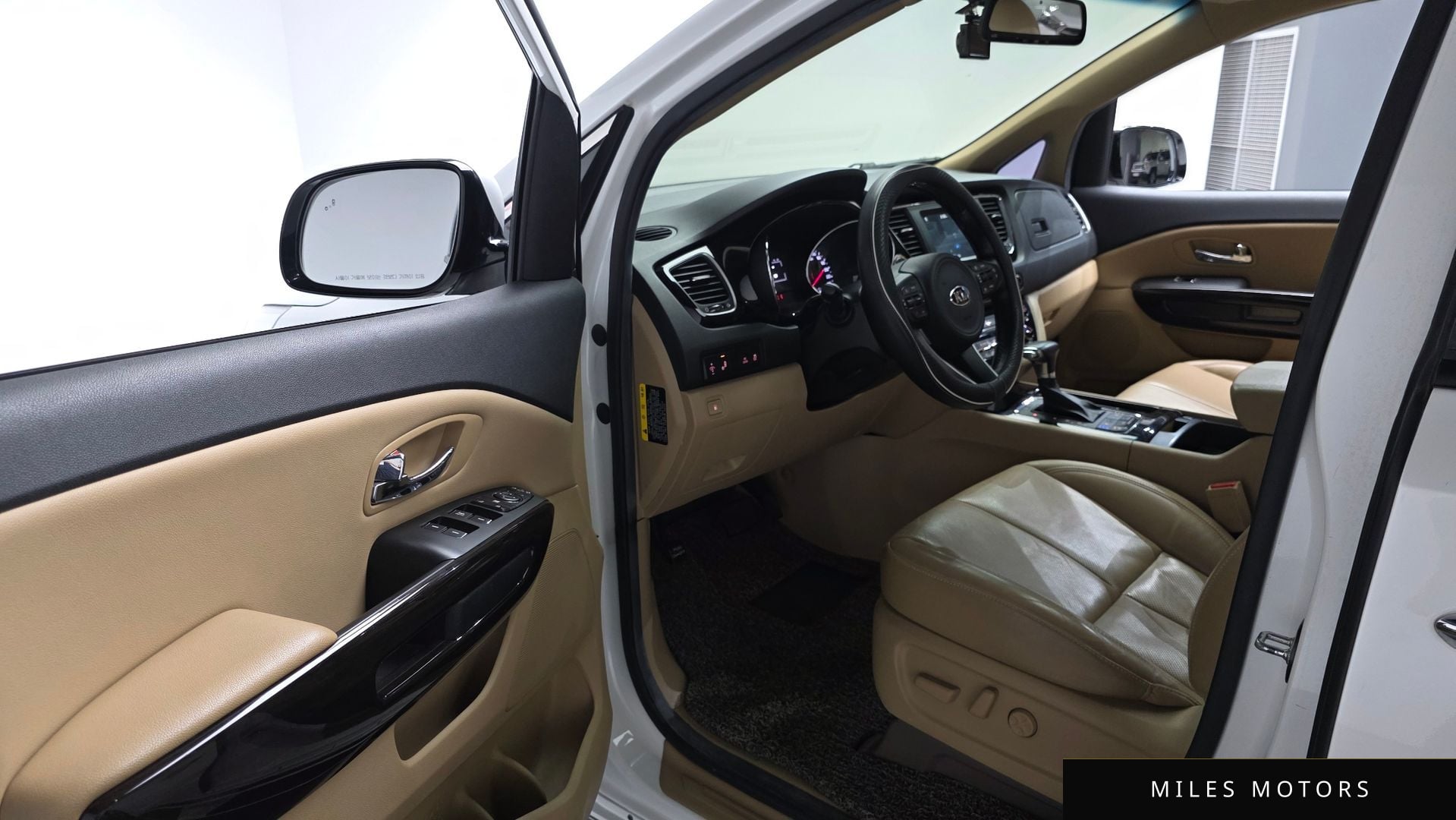 Kia Canival 2018 — миниатюра 11