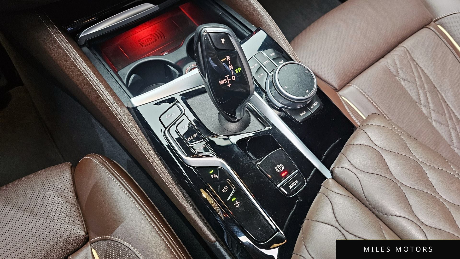 BMW 6 Series GT (G32) 2021 — миниатюра 9