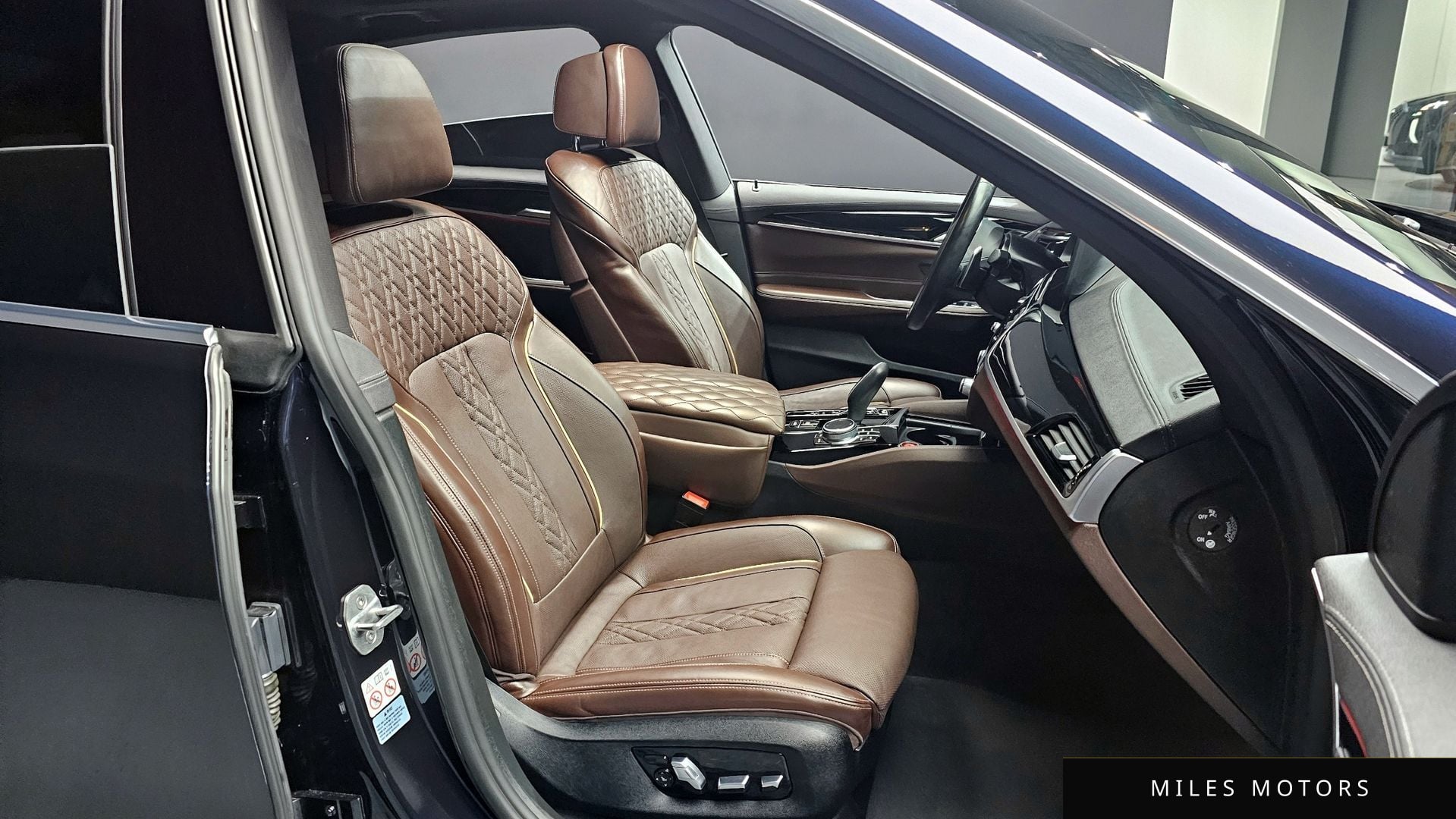 BMW 6 Series GT (G32) 2021 — миниатюра 10
