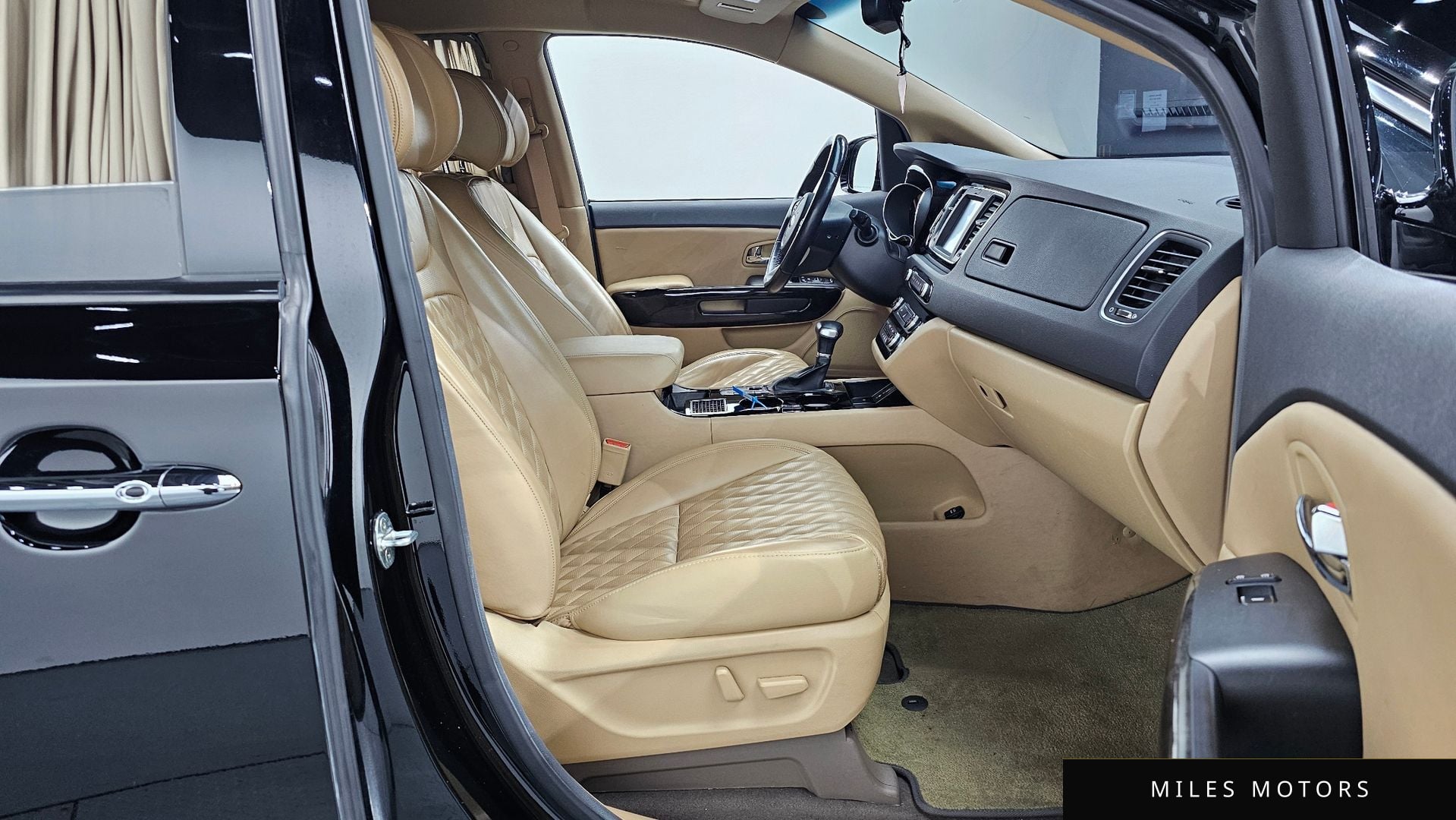 Kia Canival 2019 — миниатюра 10