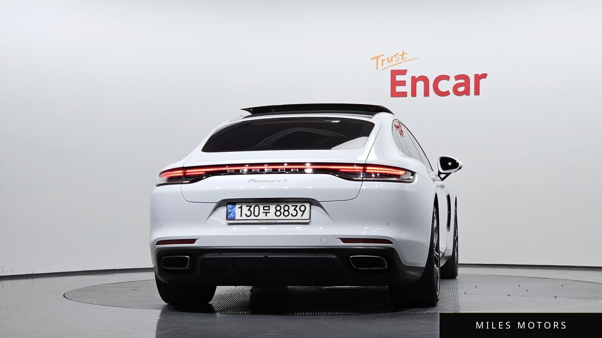 Porsche Panamera 2021 — миниатюра 4