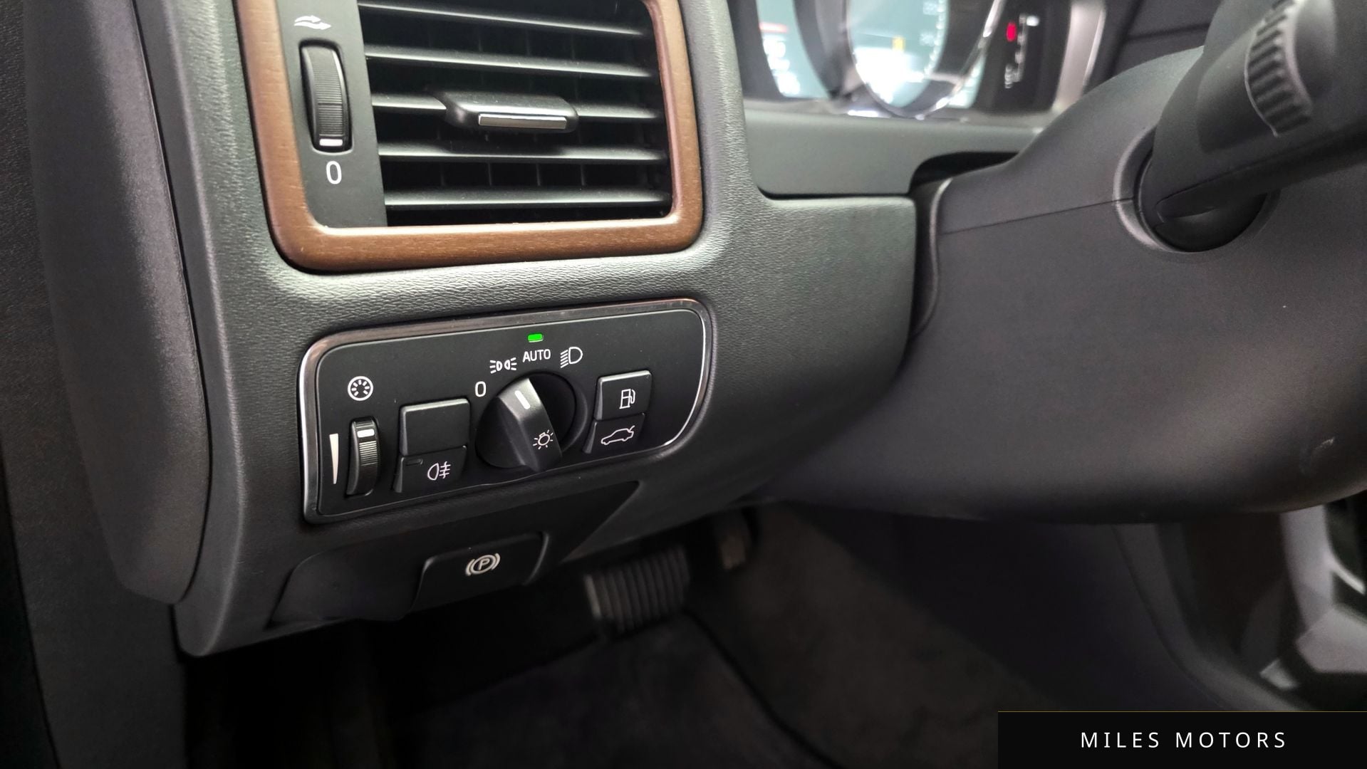 Volvo XC70 2016 — миниатюра 19