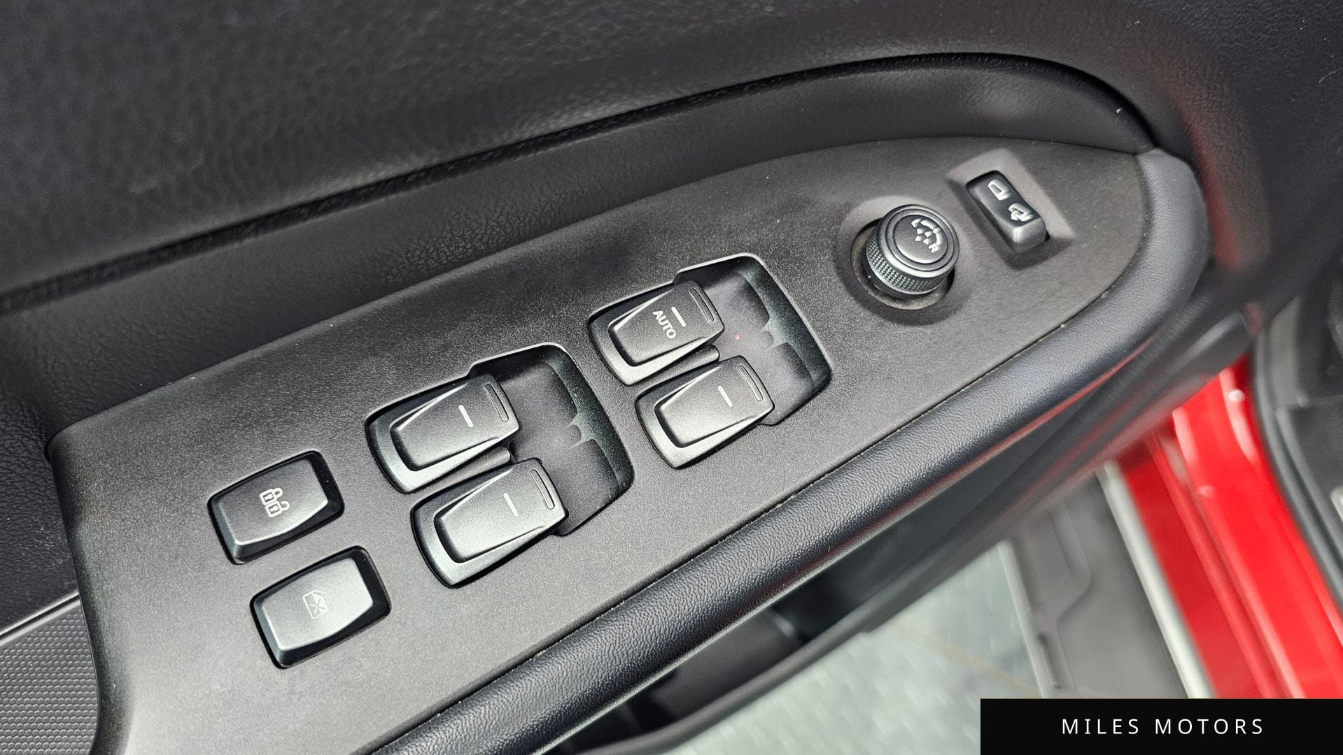 KG Mobility 렉스턴 스포츠 칸 2019 — миниатюра 15